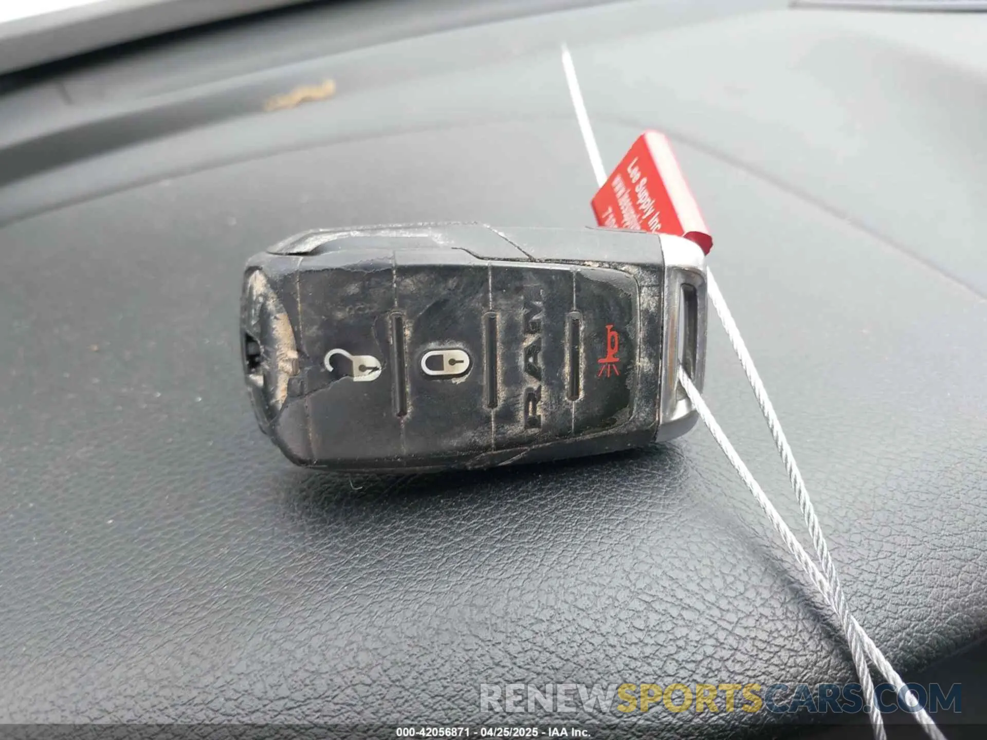 11 Photograph of a damaged car 1C6SRECG6LN386006 RAM 1500 2020
