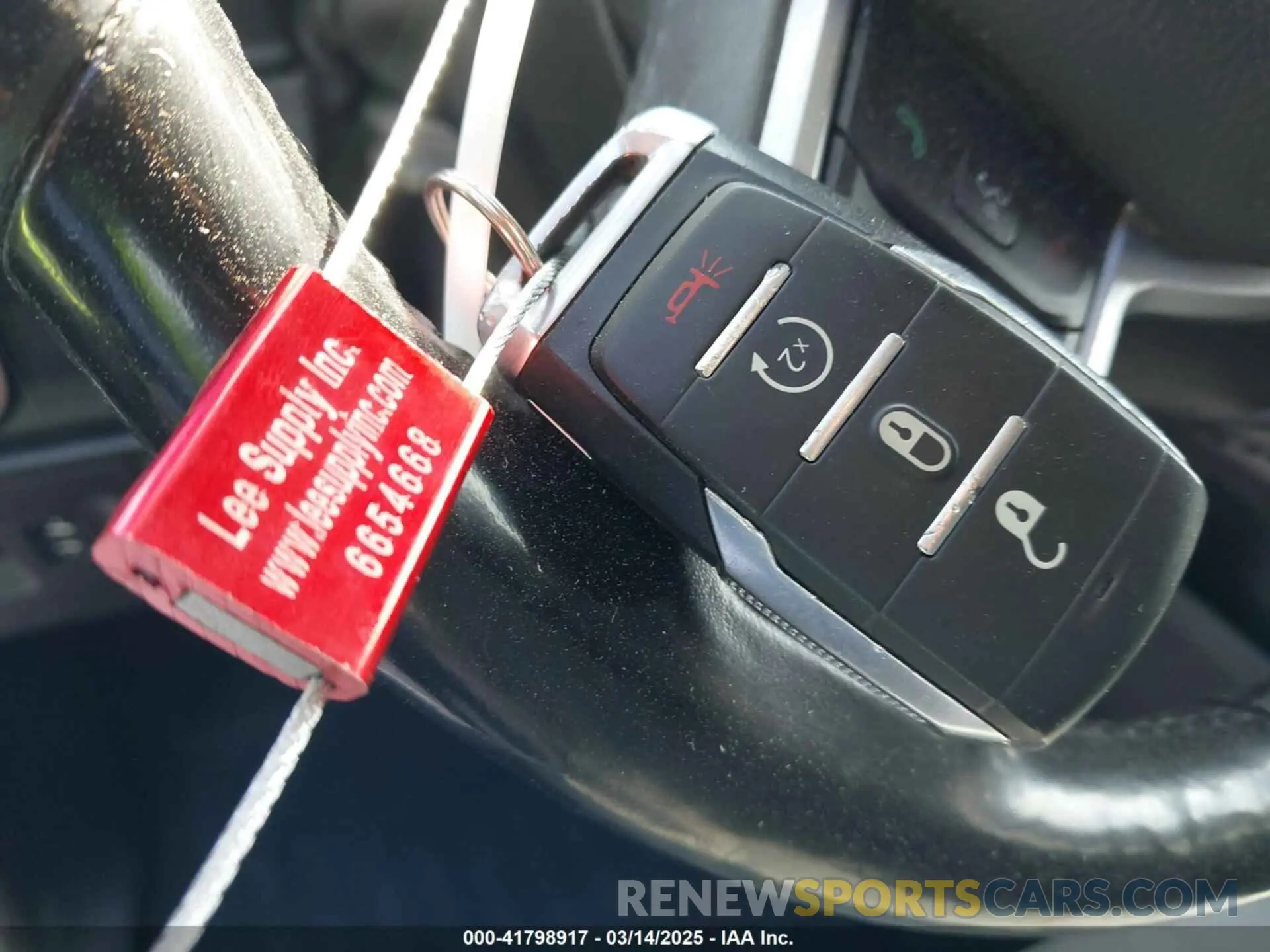 11 Фотография поврежденного автомобиля 1C6SRFBT0LN280249 RAM 1500 2020