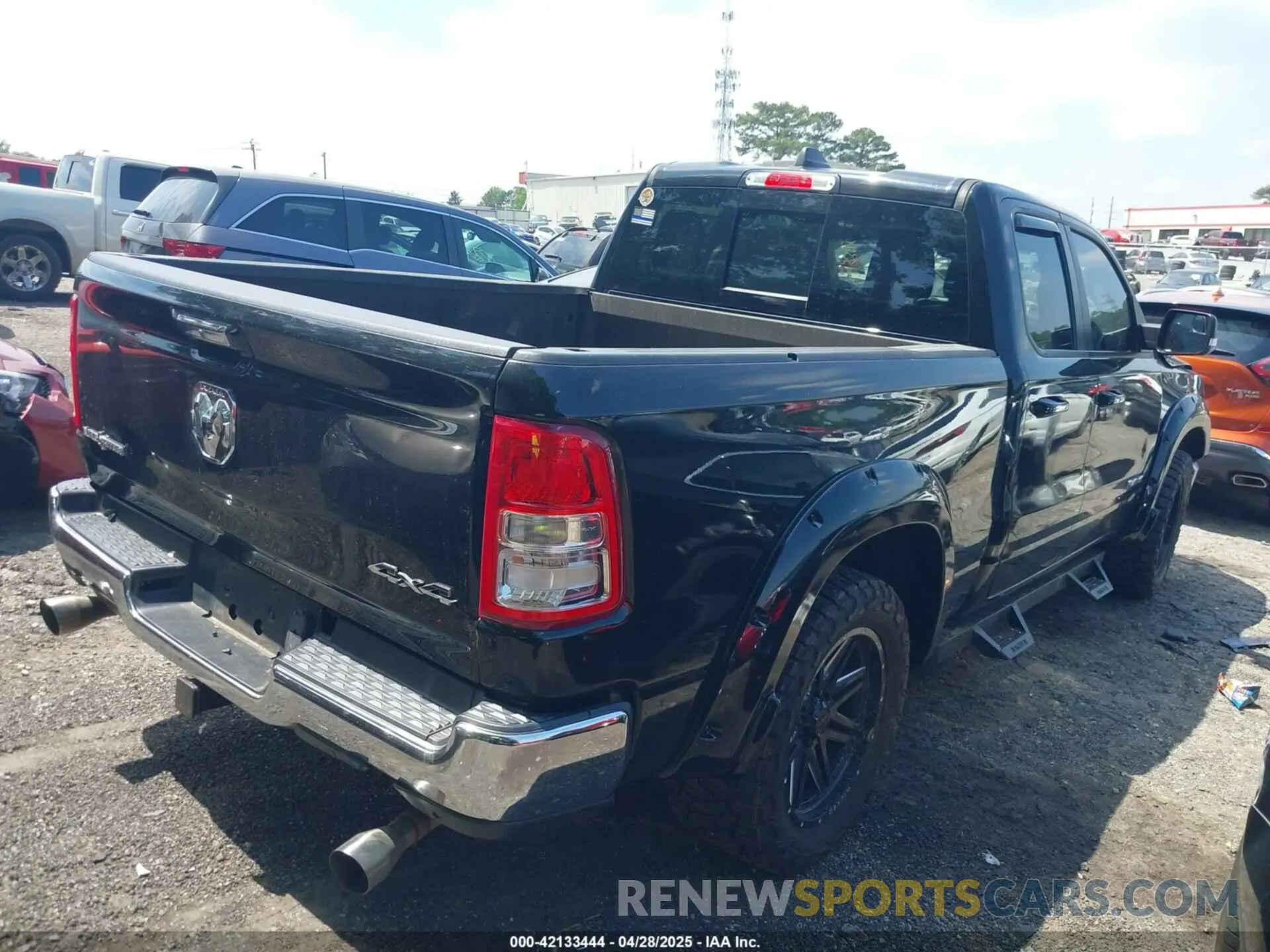 4 Фотография поврежденного автомобиля 1C6SRFBT0LN280347 RAM 1500 2020