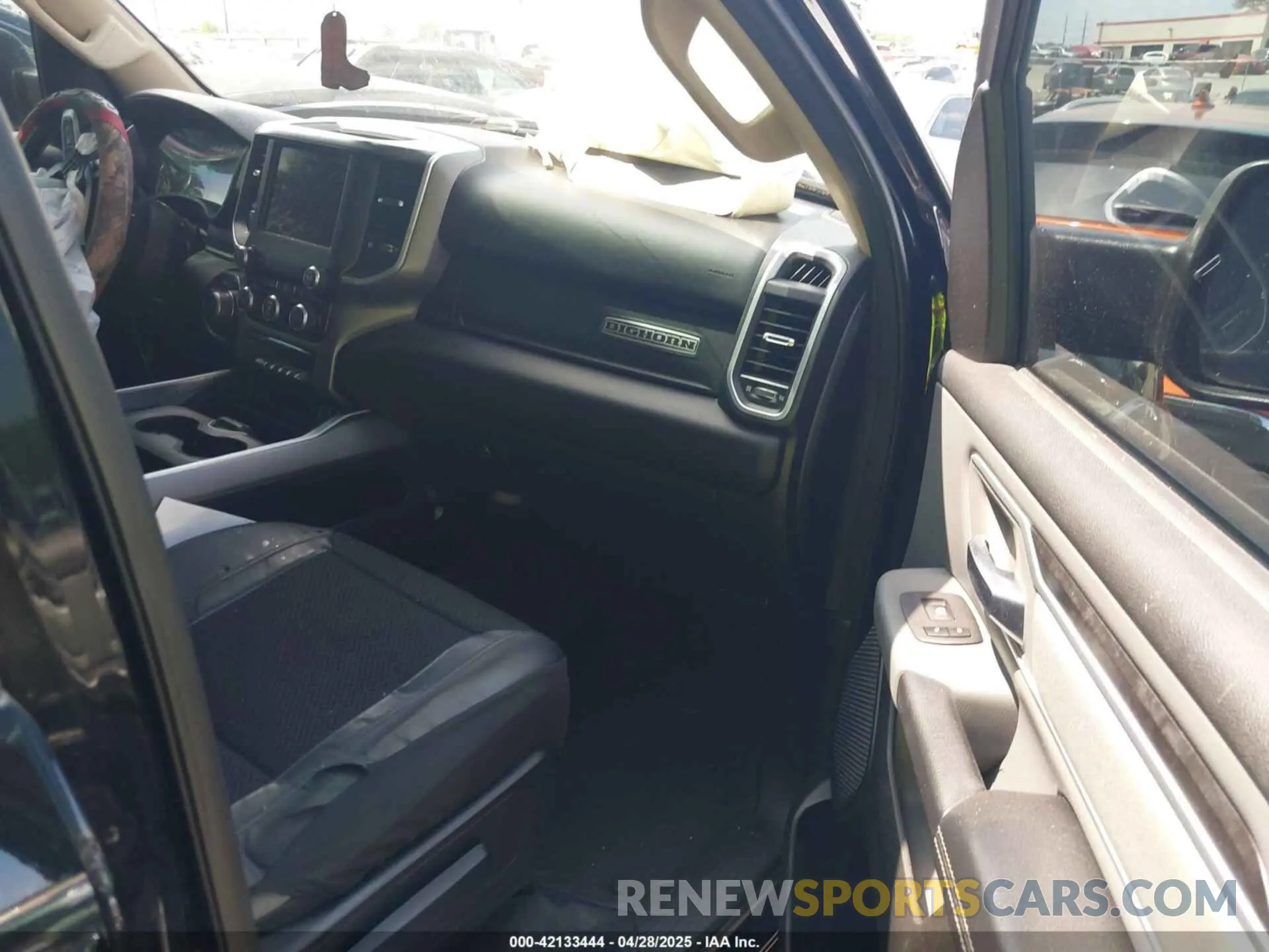 5 Фотография поврежденного автомобиля 1C6SRFBT0LN280347 RAM 1500 2020