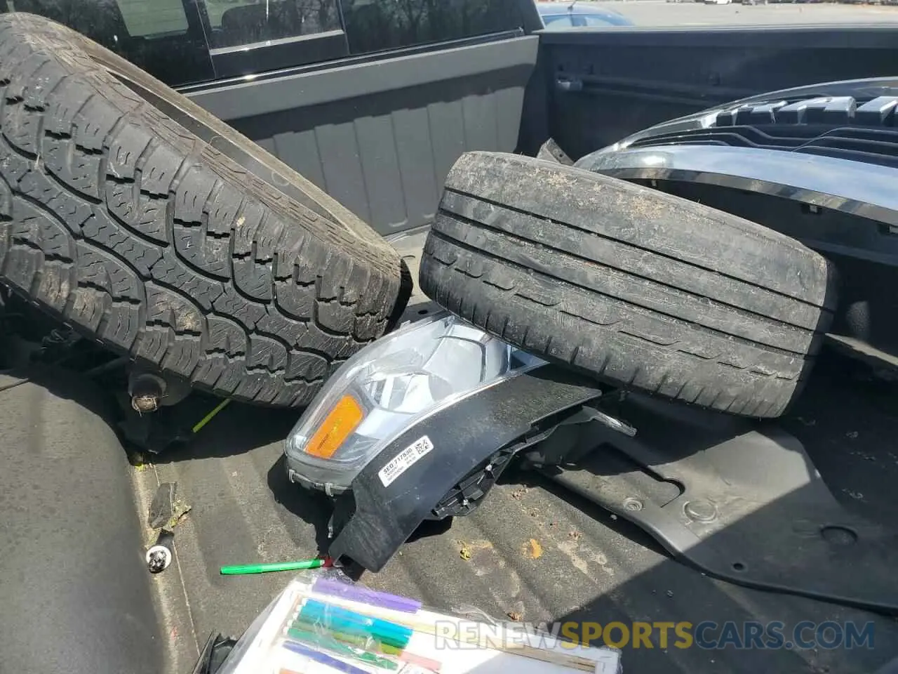 12 Photograph of a damaged car 1C6SRFBT3LN366641 RAM 1500 2020