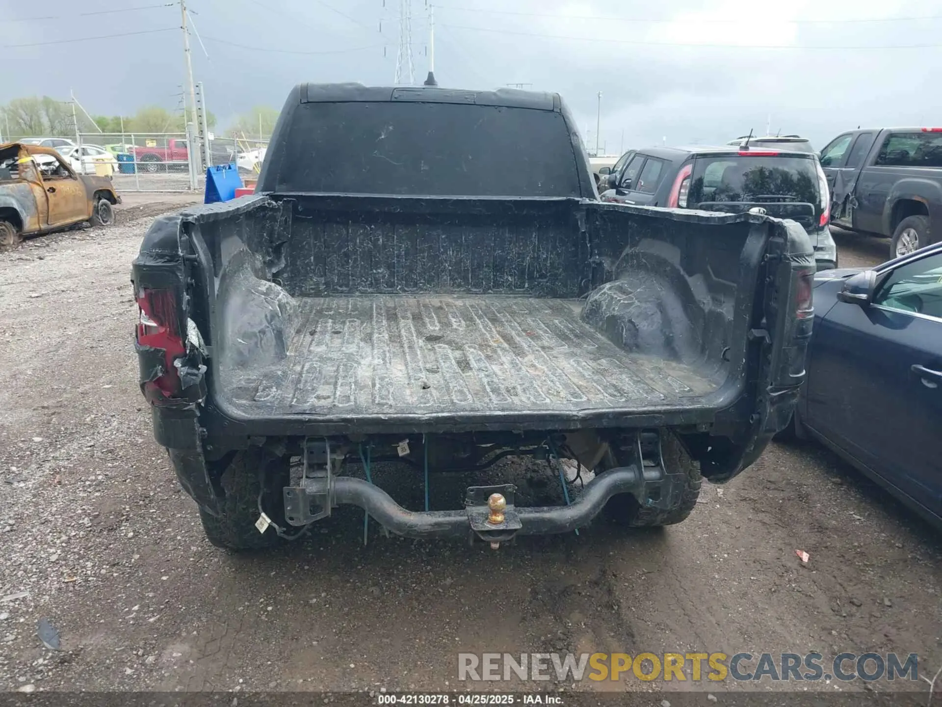 16 Photograph of a damaged car 1C6SRFBT4LN343126 RAM 1500 2020