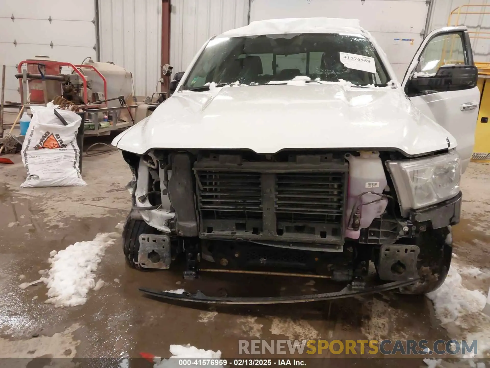6 Фотография поврежденного автомобиля 1C6SRFBT7LN404274 RAM 1500 2020