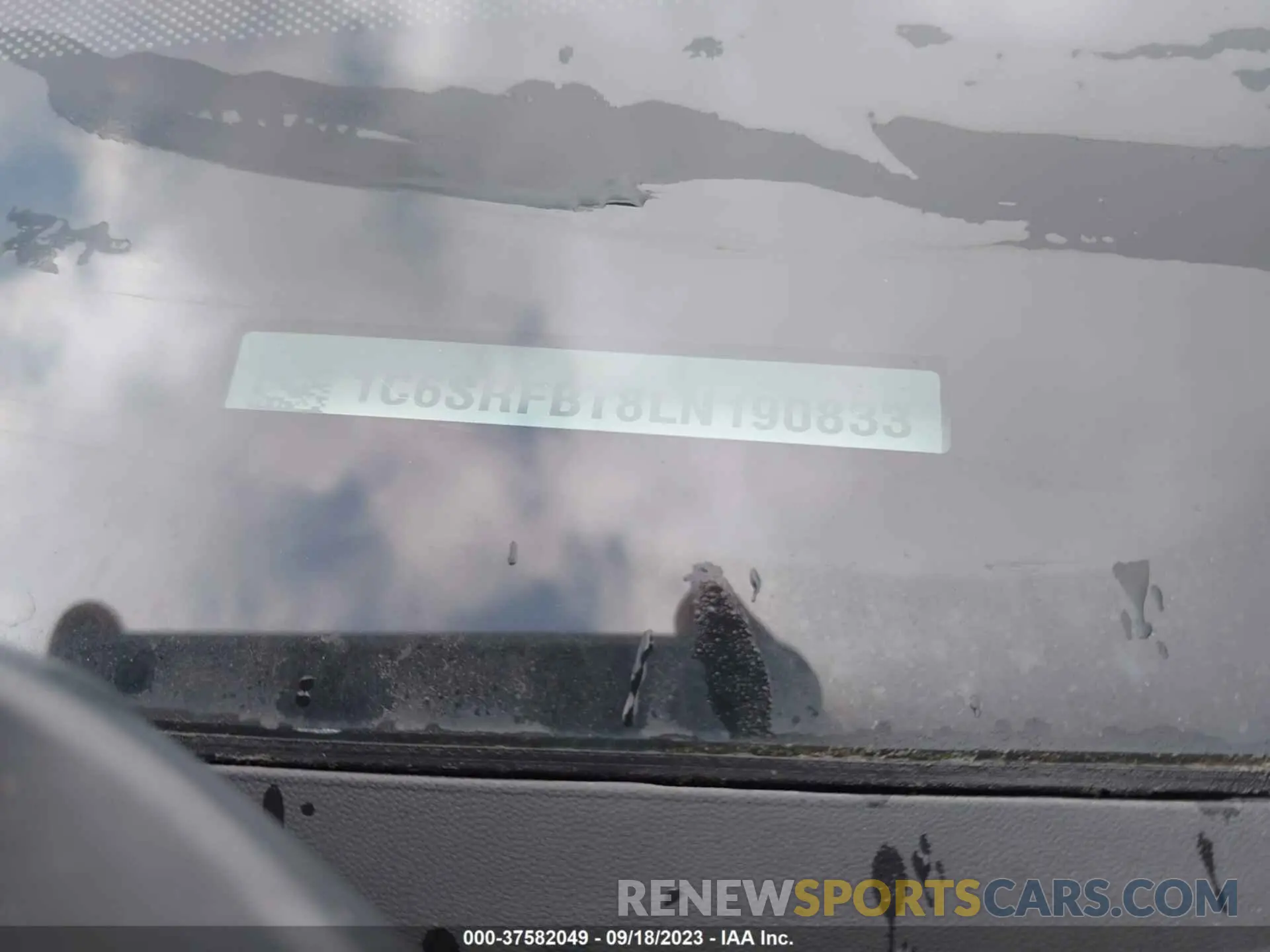 9 Фотография поврежденного автомобиля 1C6SRFBT8LN190833 RAM 1500 2020