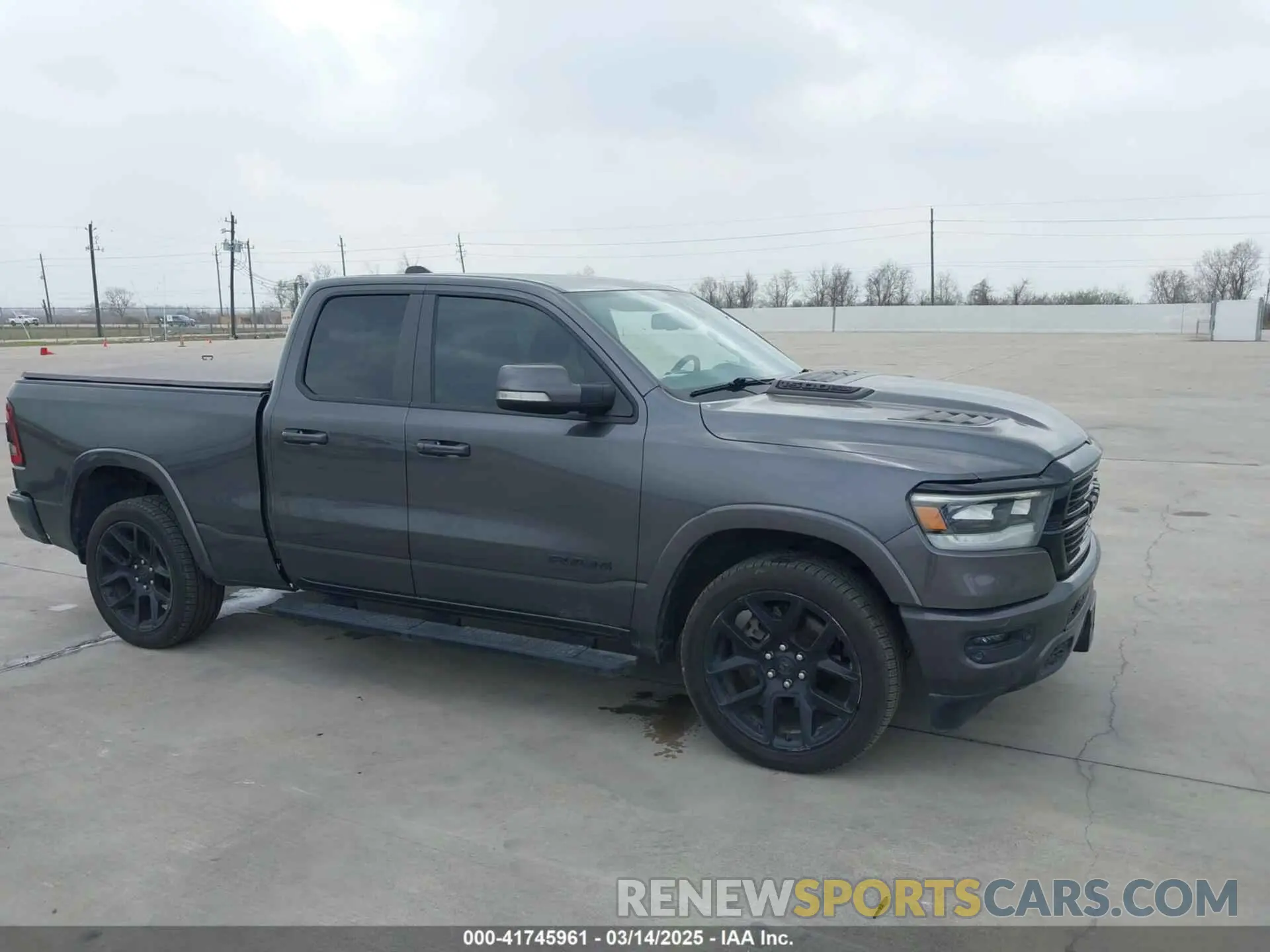 13 Photograph of a damaged car 1C6SRFDT7LN338872 RAM 1500 2020
