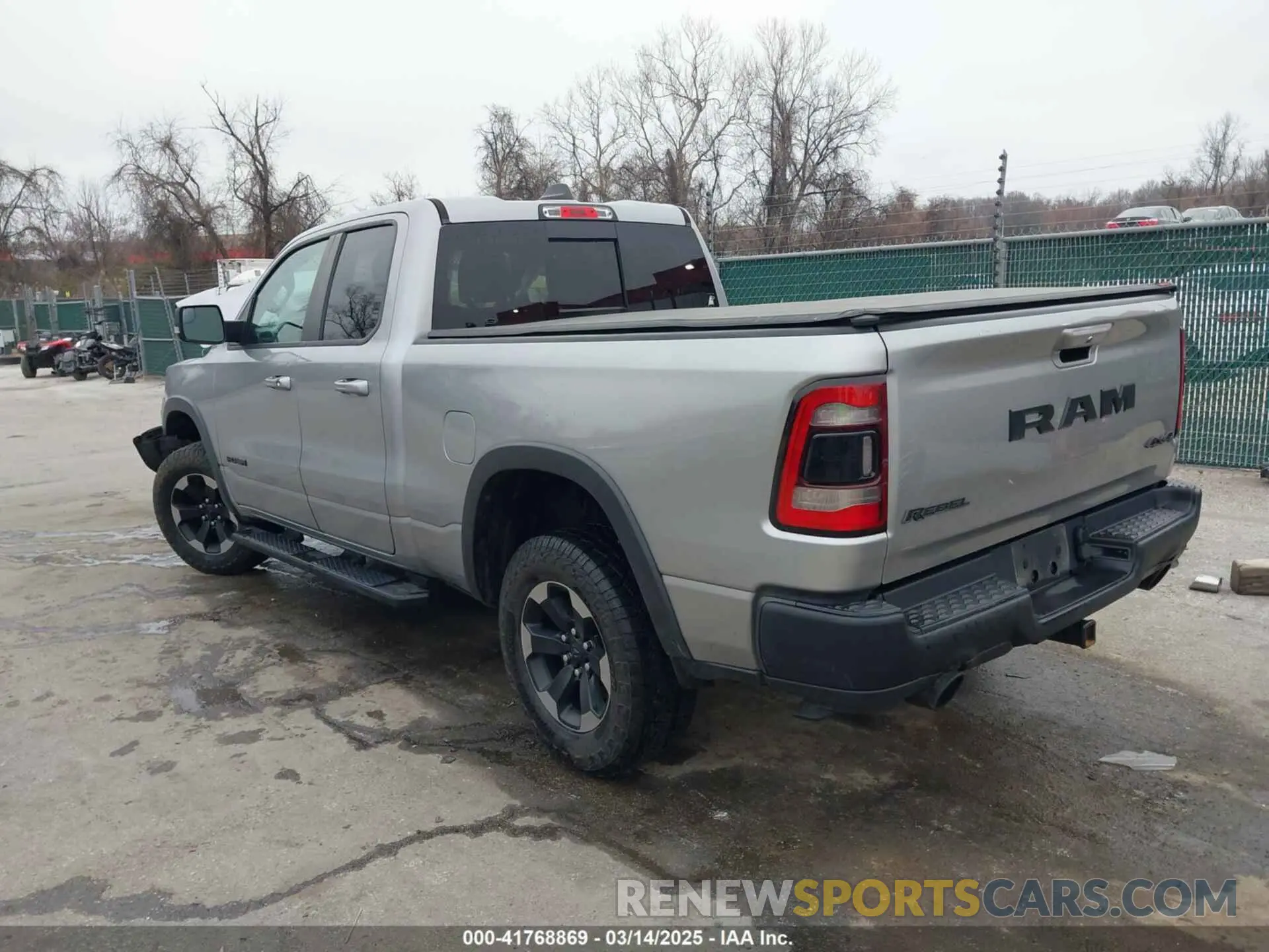 3 Фотография поврежденного автомобиля 1C6SRFET1LN114950 RAM 1500 2020