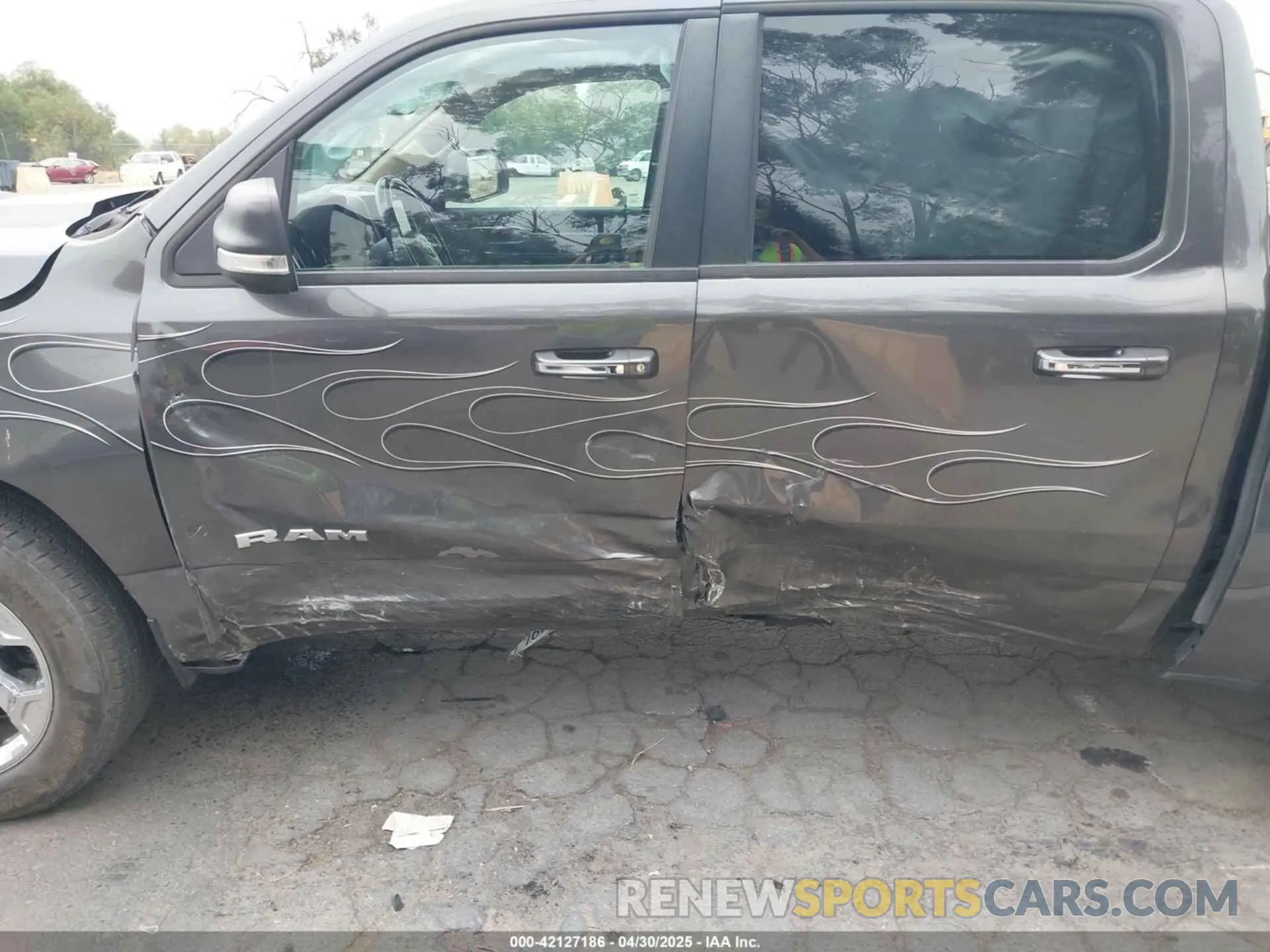 17 Фотография поврежденного автомобиля 1C6SRFFM0LN248291 RAM 1500 2020