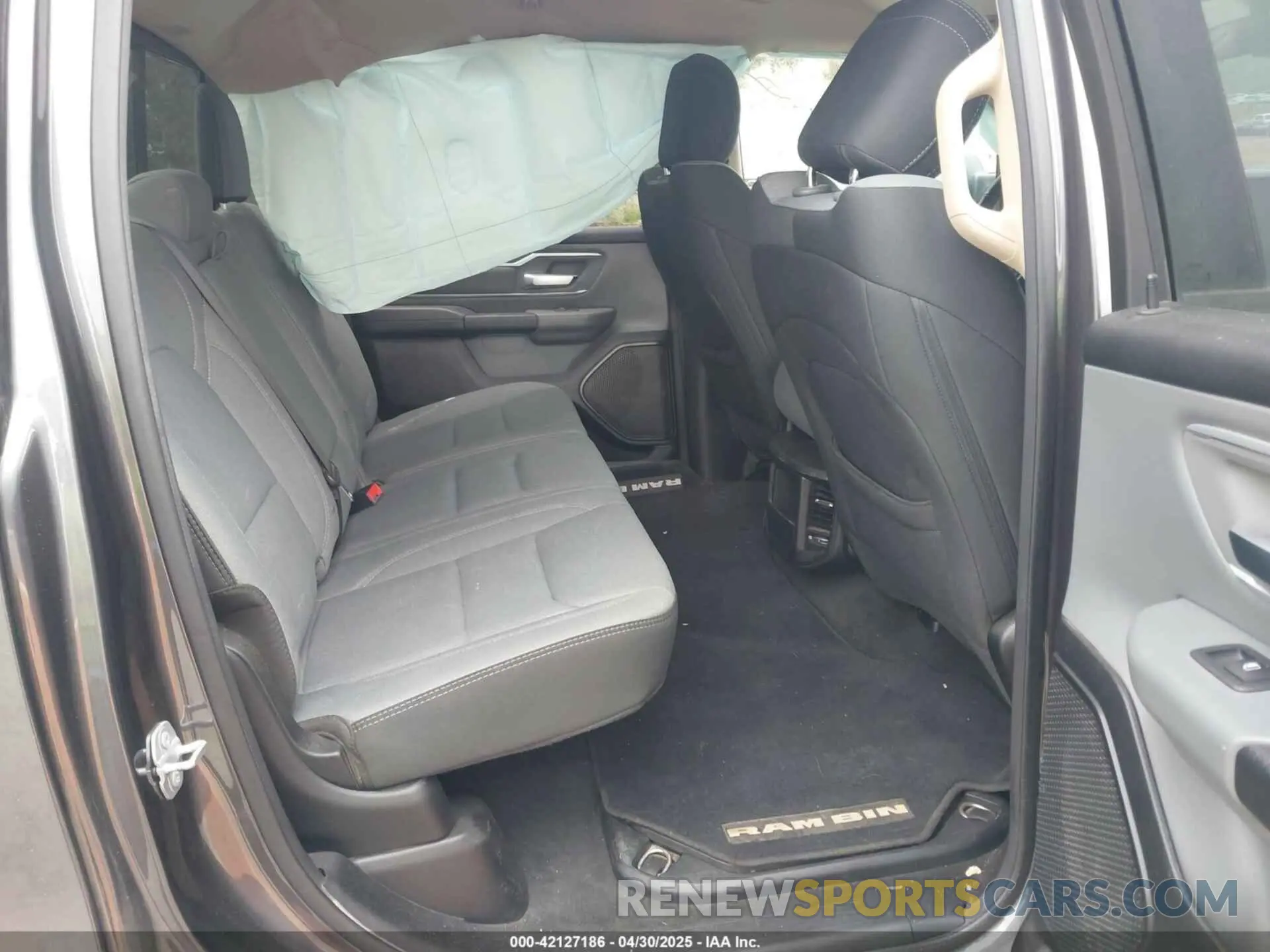 8 Фотография поврежденного автомобиля 1C6SRFFM0LN248291 RAM 1500 2020
