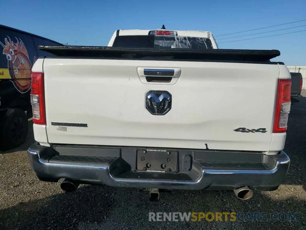 6 Photograph of a damaged car 1C6SRFFT1LN403678 RAM 1500 2020