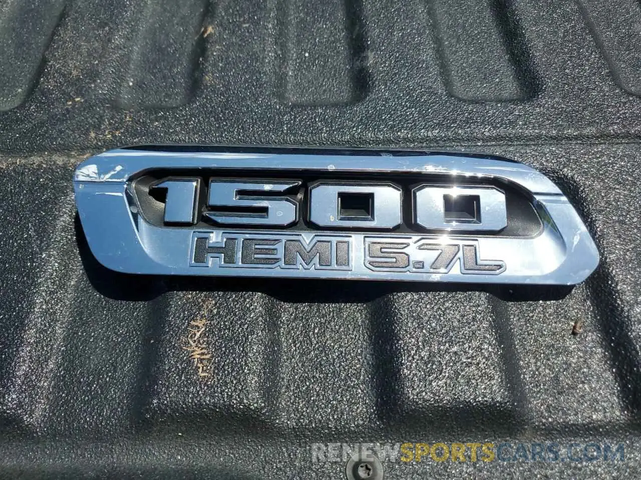 14 Photograph of a damaged car 1C6SRFFT1LN404314 RAM 1500 2020