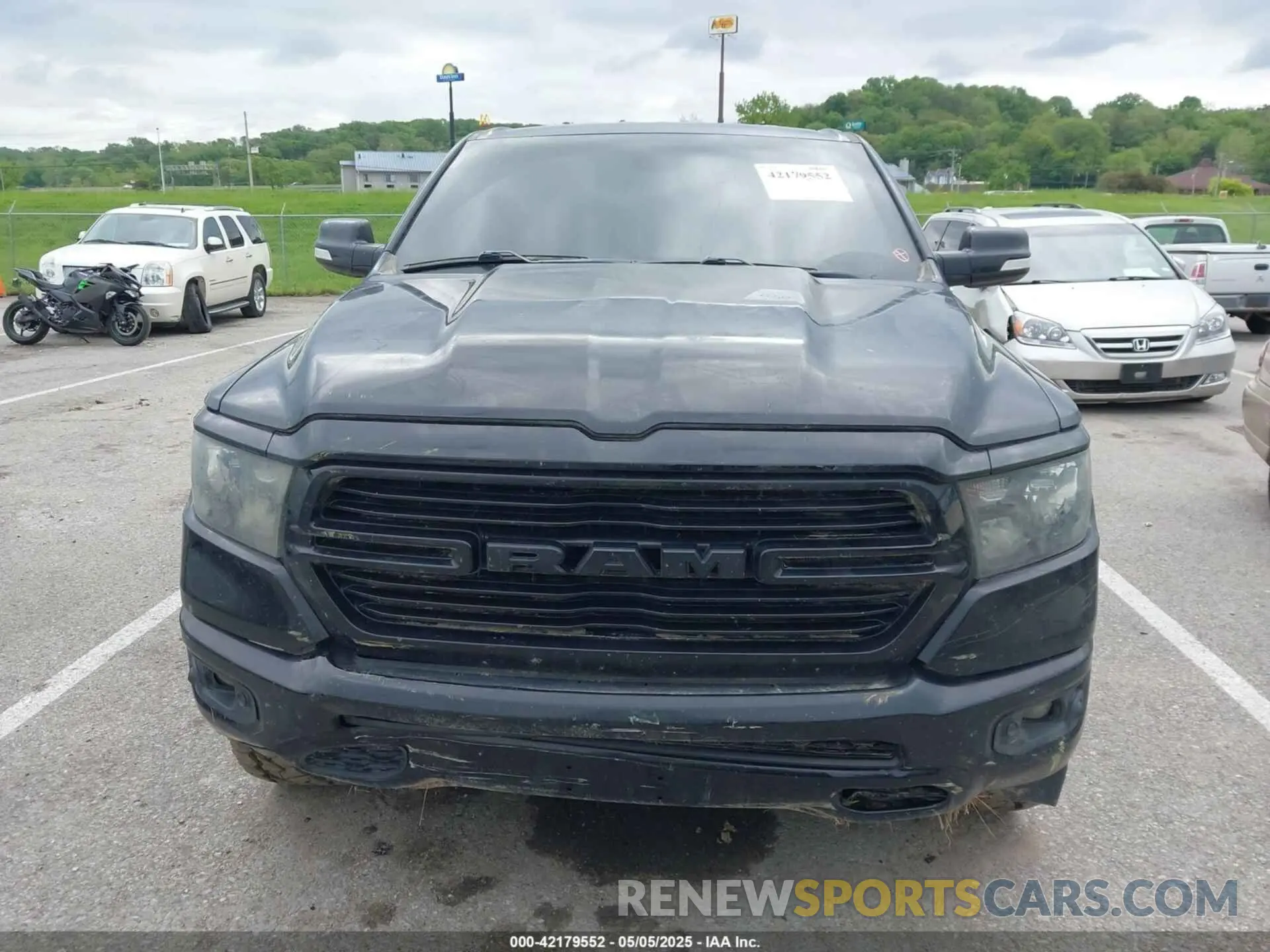 11 Photograph of a damaged car 1C6SRFFT2LN159572 RAM 1500 2020