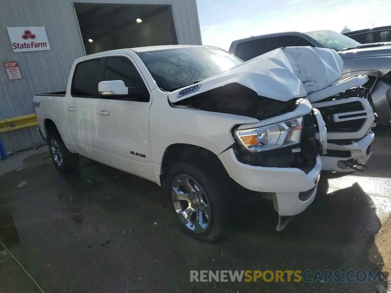 4 Фотография поврежденного автомобиля 1C6SRFFT3LN151643 RAM 1500 2020