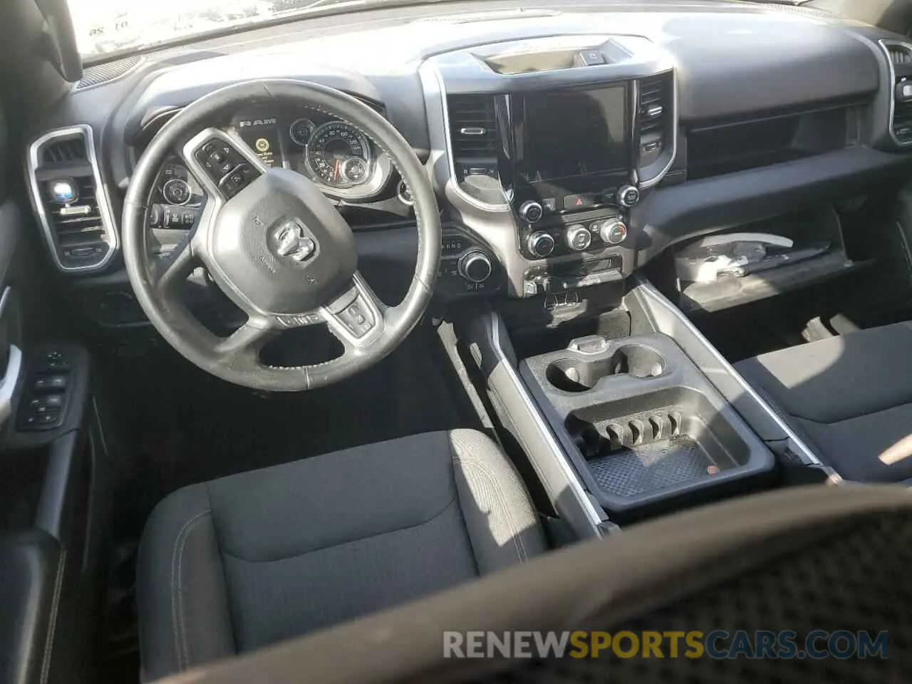 8 Фотография поврежденного автомобиля 1C6SRFFT3LN151643 RAM 1500 2020
