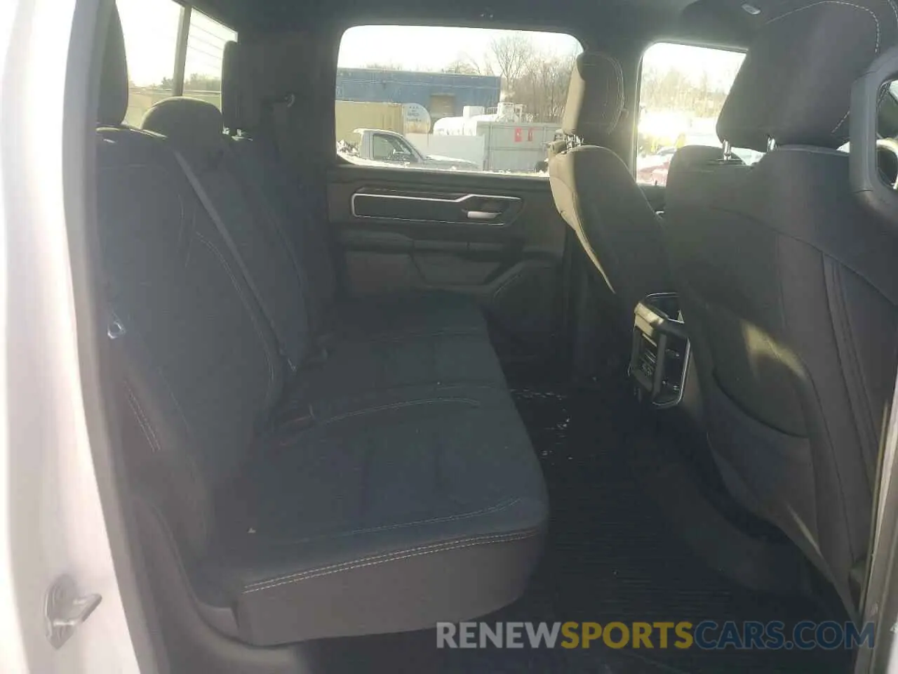 10 Фотография поврежденного автомобиля 1C6SRFFT3LN247126 RAM 1500 2020