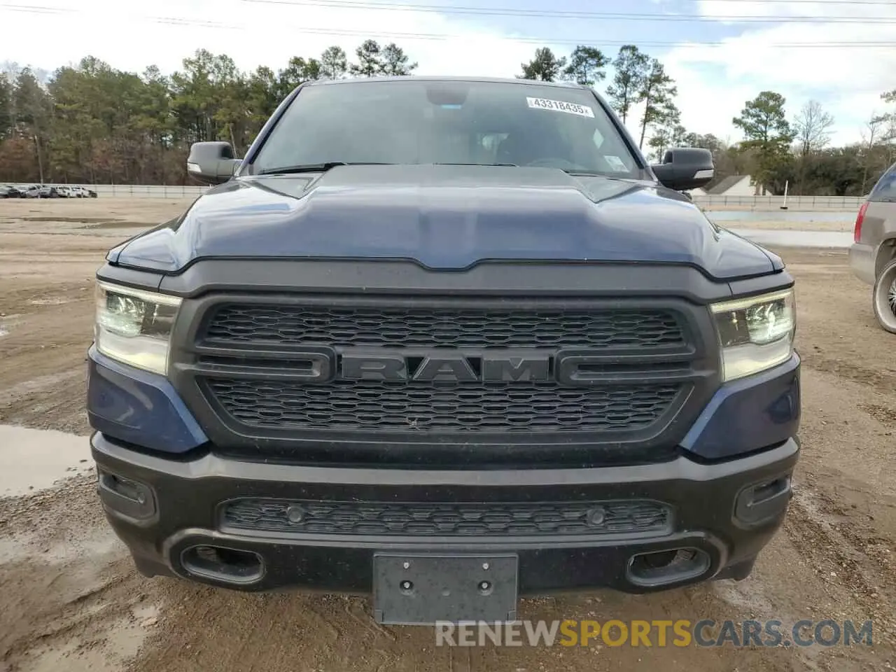 5 Photograph of a damaged car 1C6SRFFT4LN409233 RAM 1500 2020