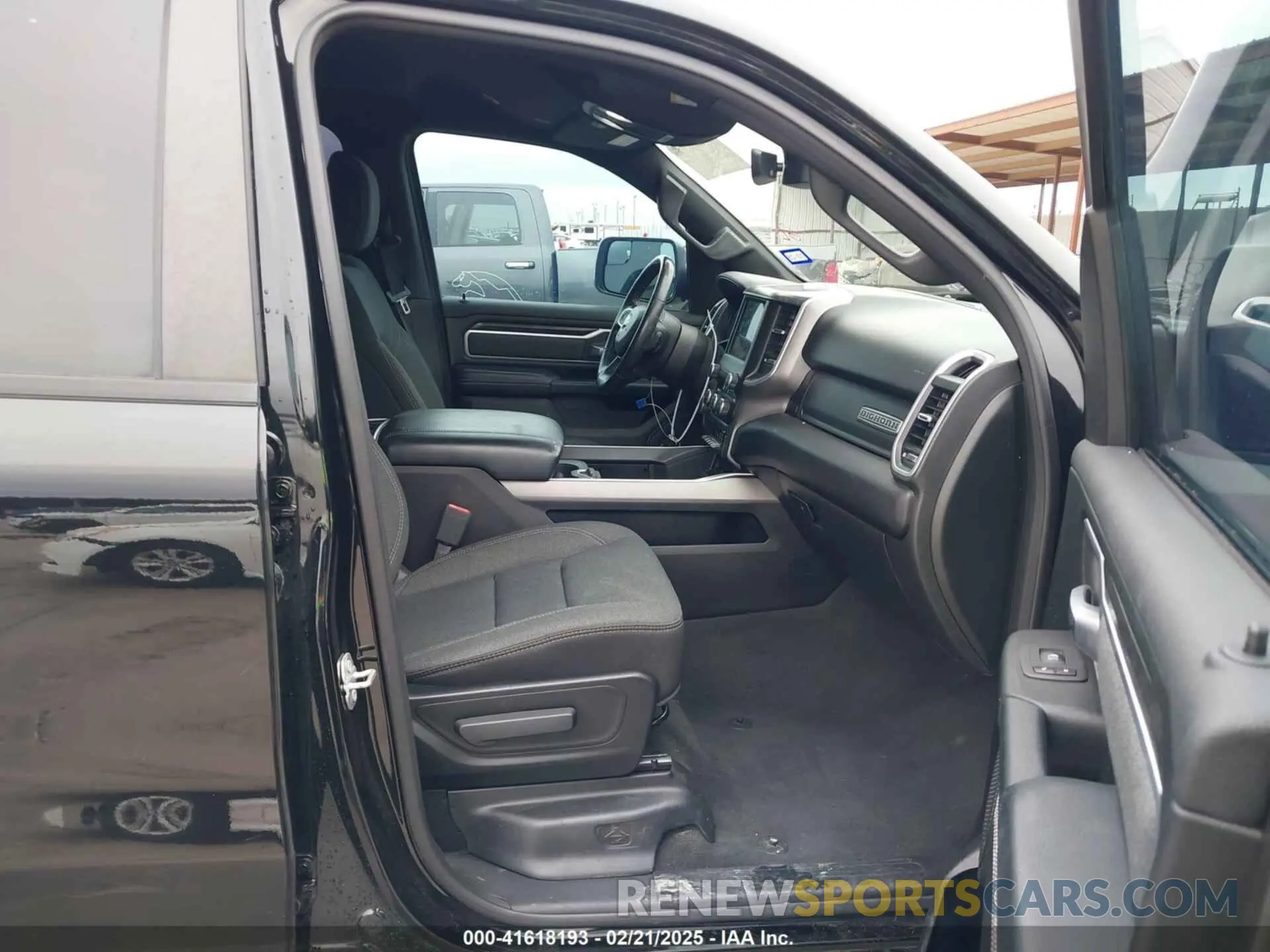 5 Фотография поврежденного автомобиля 1C6SRFFT6LN323129 RAM 1500 2020