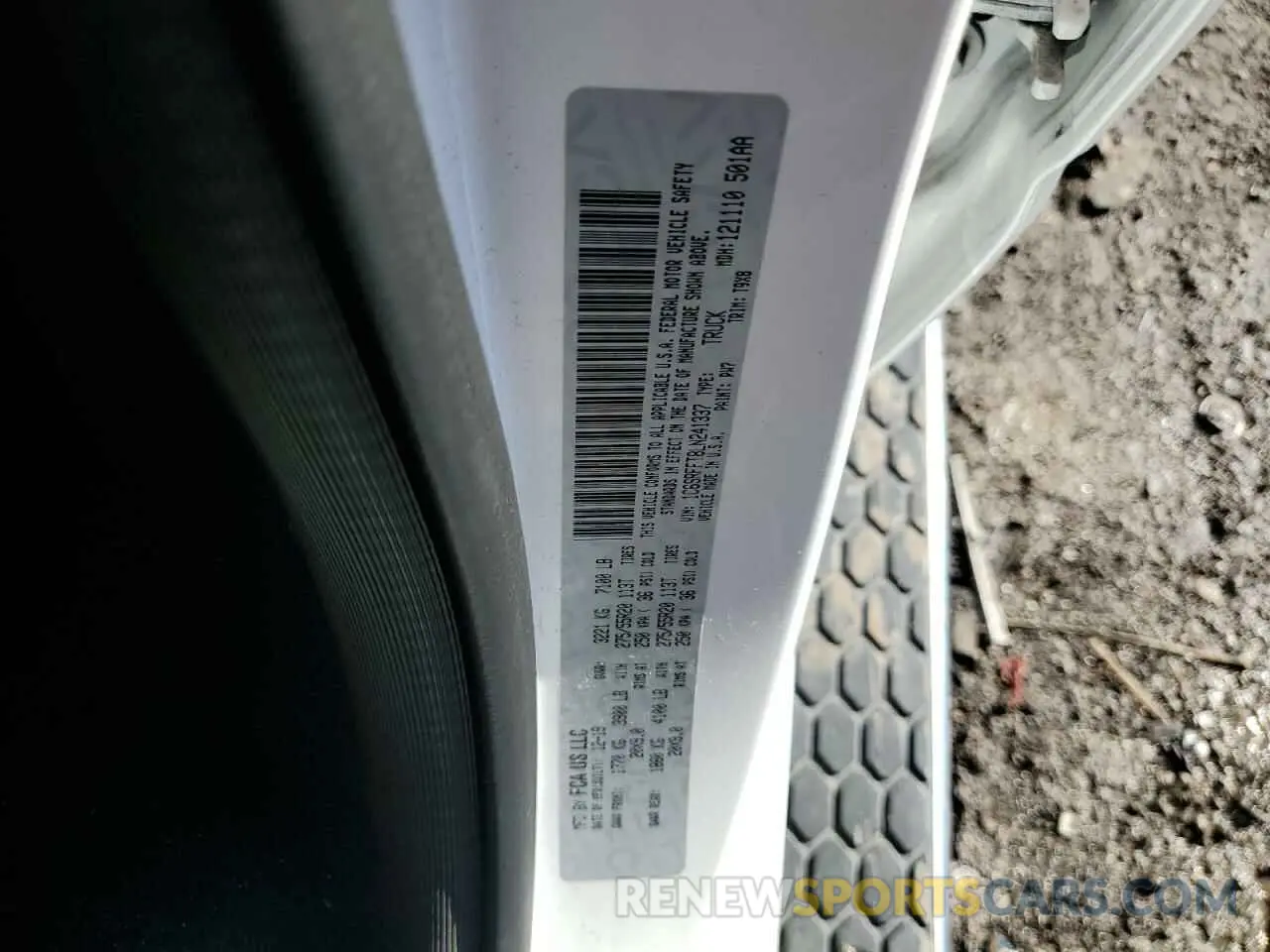 12 Photograph of a damaged car 1C6SRFFT8LN241337 RAM 1500 2020