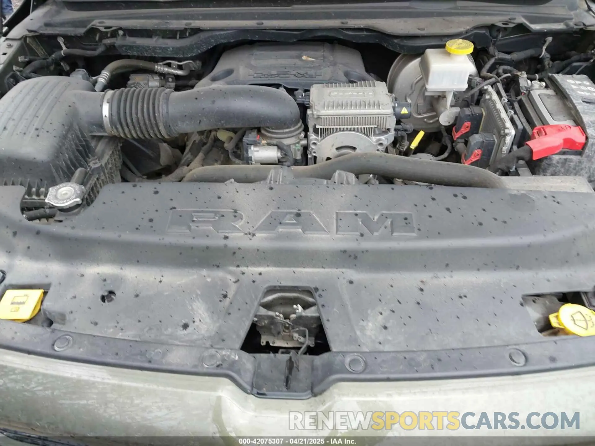 10 Фотография поврежденного автомобиля 1C6SRFFT8LN326825 RAM 1500 2020