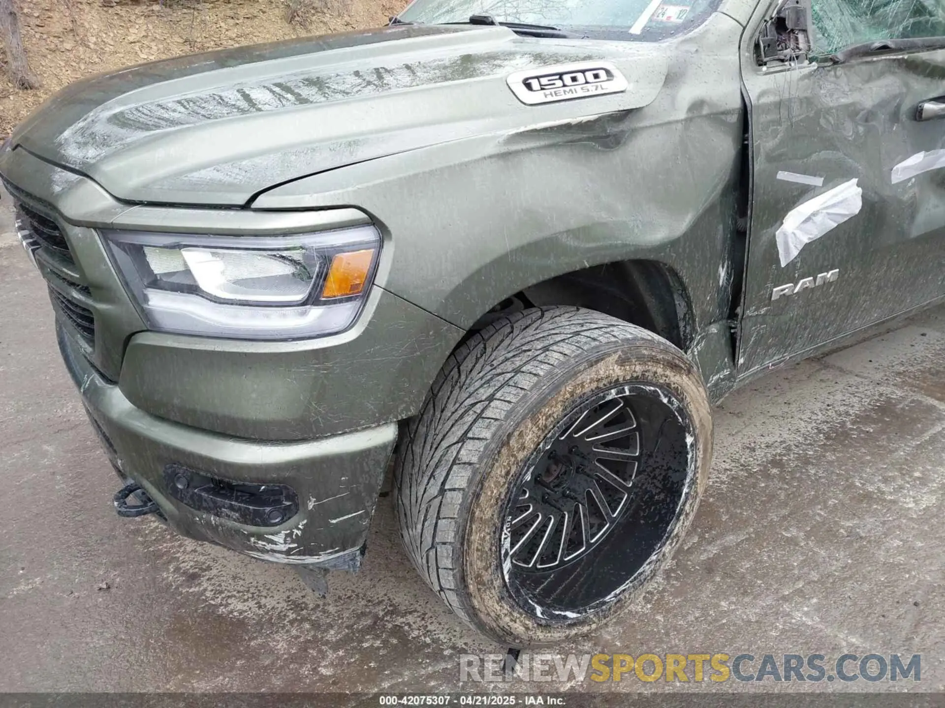 6 Фотография поврежденного автомобиля 1C6SRFFT8LN326825 RAM 1500 2020