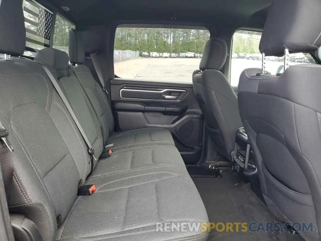 11 Фотография поврежденного автомобиля 1C6SRFFT8LN330325 RAM 1500 2020