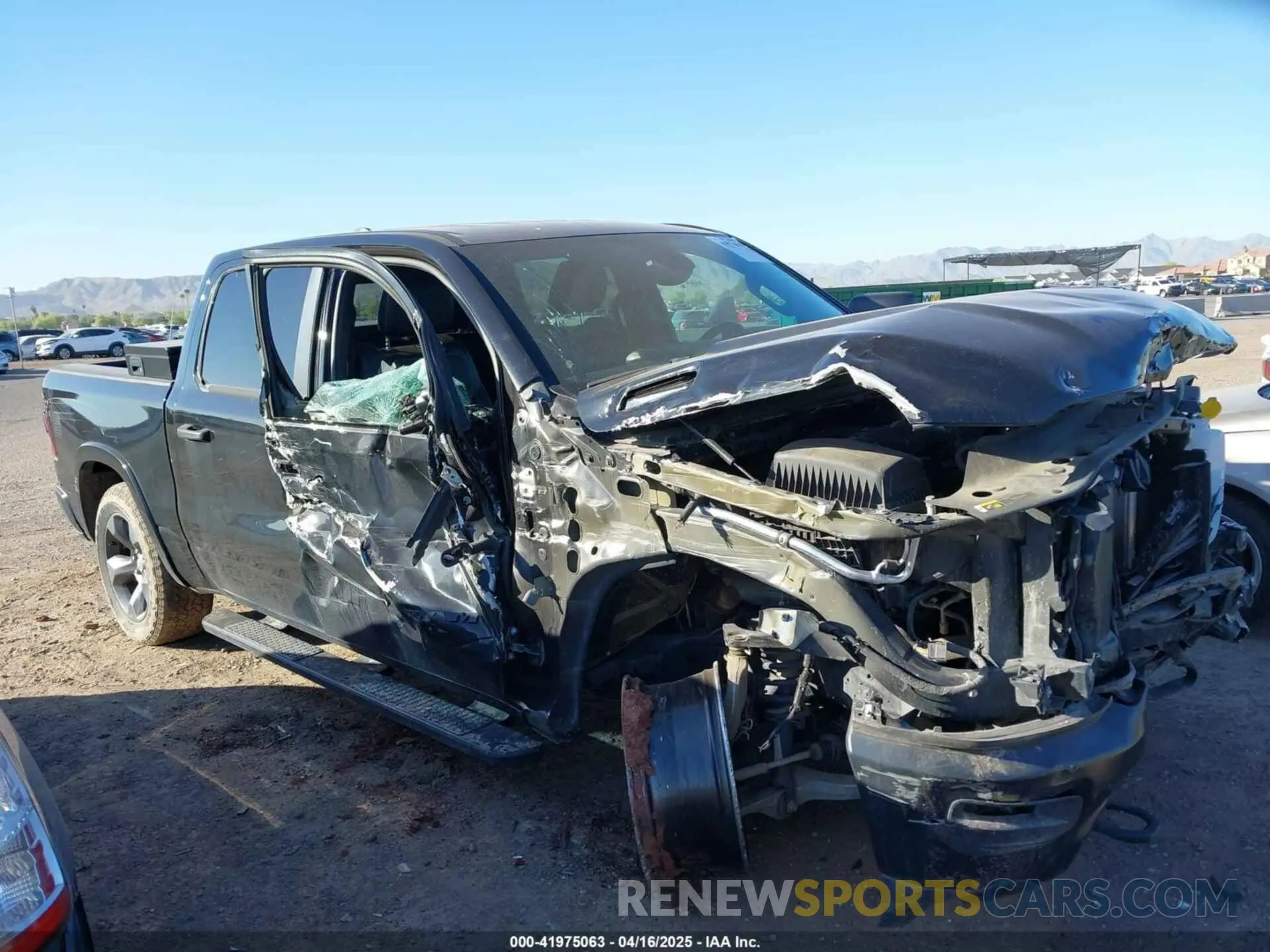12 Фотография поврежденного автомобиля 1C6SRFFT9LN308110 RAM 1500 2020