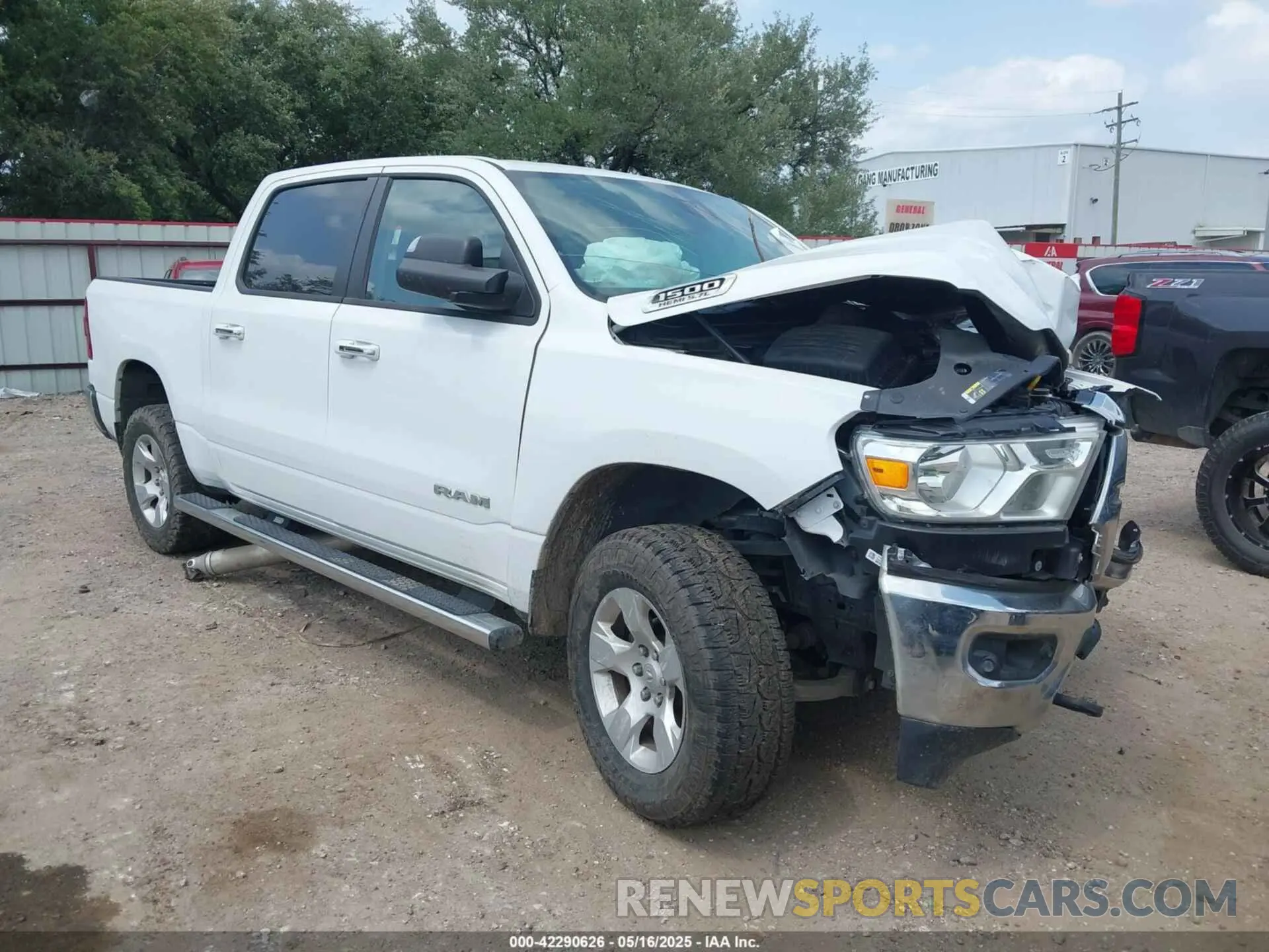 1 Фотография поврежденного автомобиля 1C6SRFFT9LN321942 RAM 1500 2020