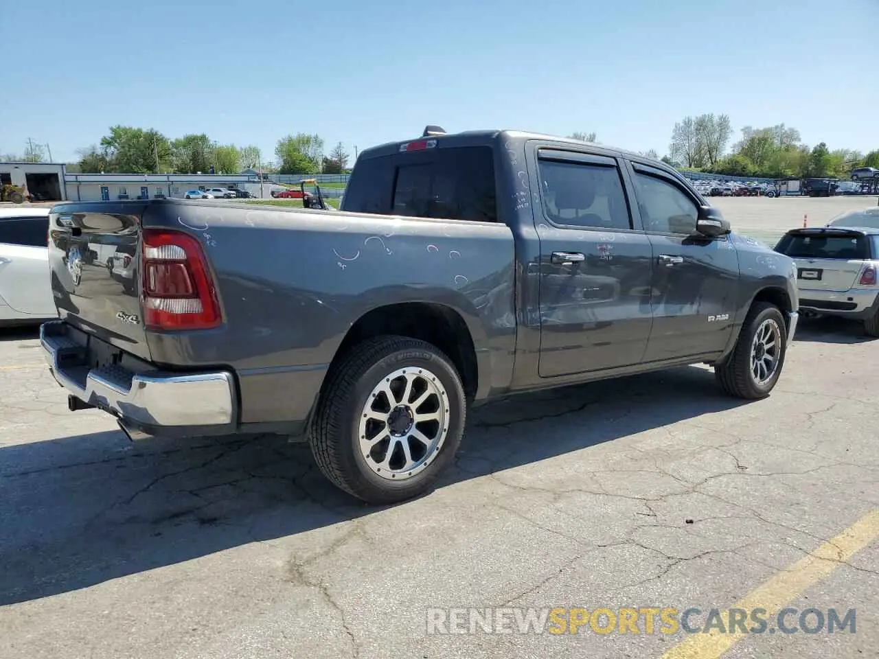 3 Photograph of a damaged car 1C6SRFFT9LN364080 RAM 1500 2020