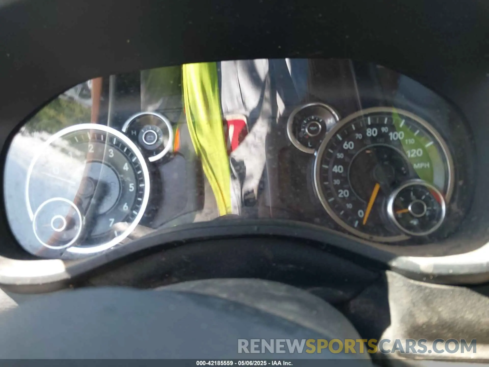 7 Photograph of a damaged car 1C6SRFFTXLN101550 RAM 1500 2020
