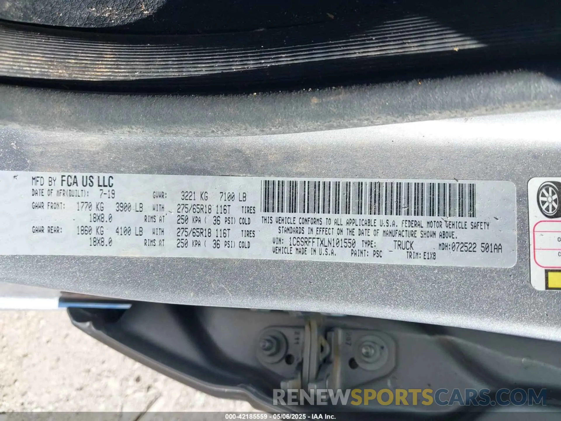 9 Photograph of a damaged car 1C6SRFFTXLN101550 RAM 1500 2020