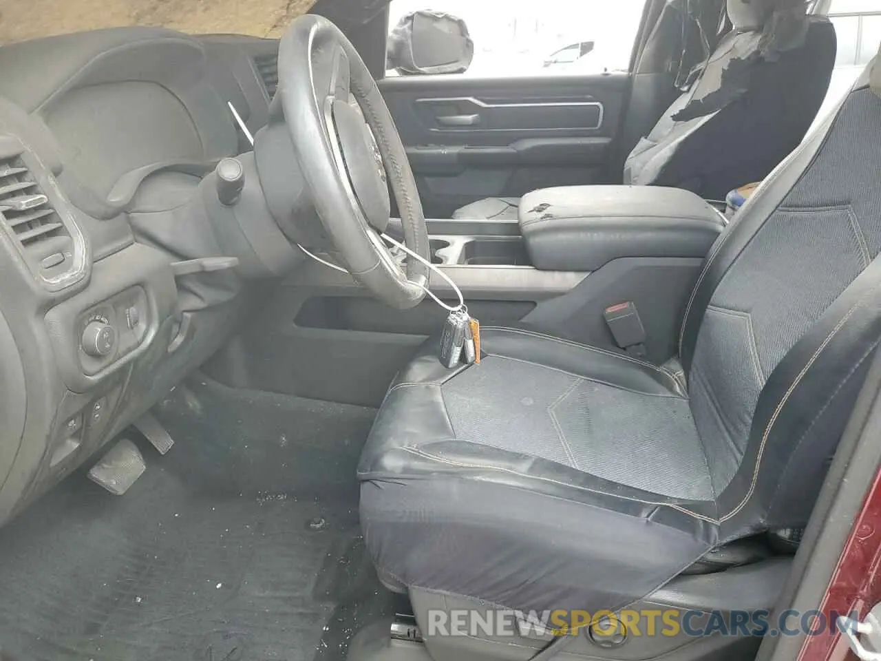 7 Фотография поврежденного автомобиля 1C6SRFFTXLN264909 RAM 1500 2020