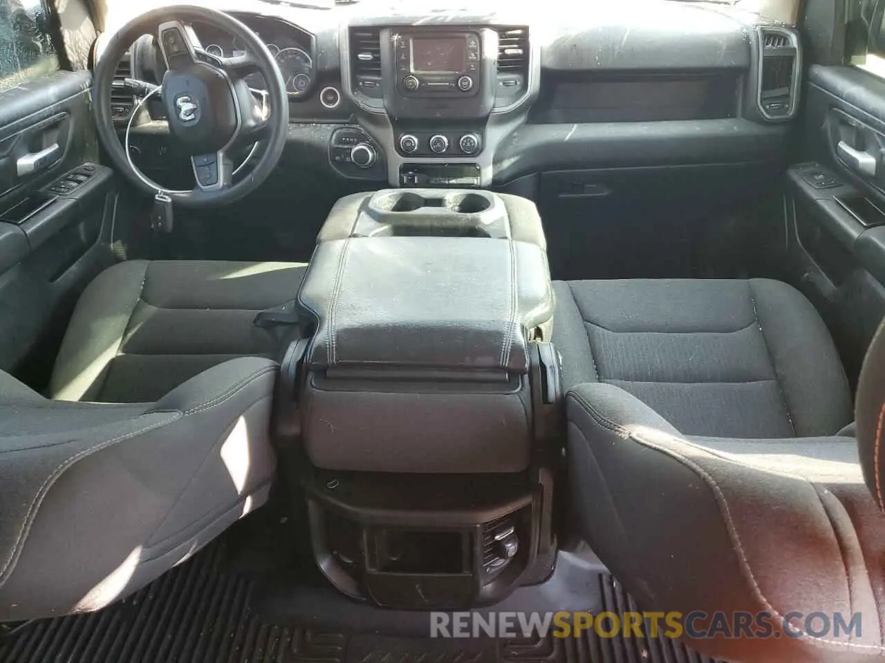 8 Фотография поврежденного автомобиля 1C6SRFGT1LN117327 RAM 1500 2020