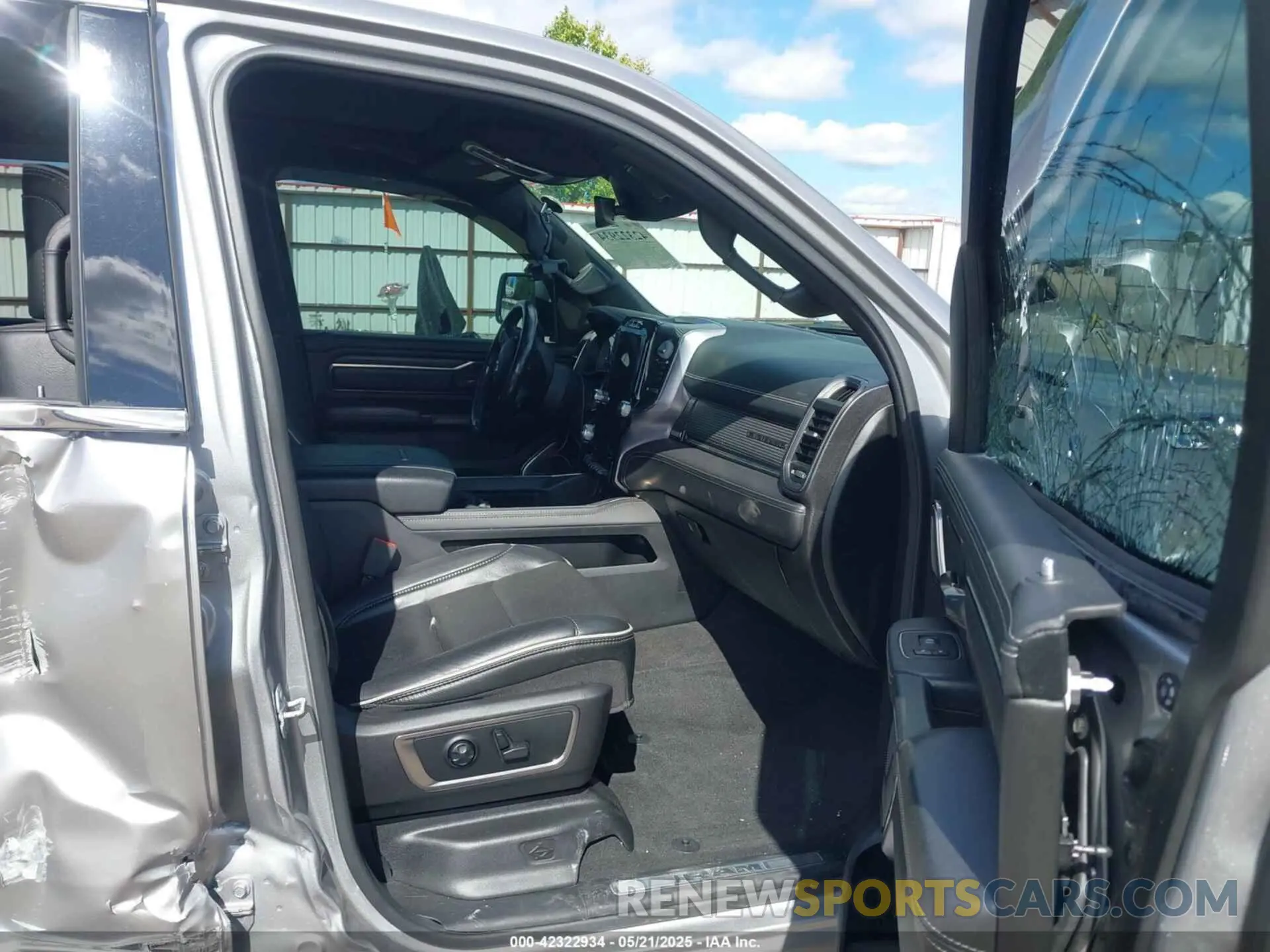5 Фотография поврежденного автомобиля 1C6SRFHT2LN156393 RAM 1500 2020