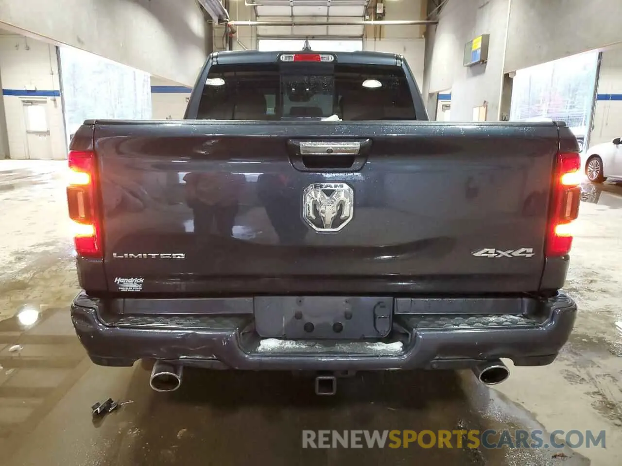 6 Photograph of a damaged car 1C6SRFHT5LN290234 RAM 1500 2020