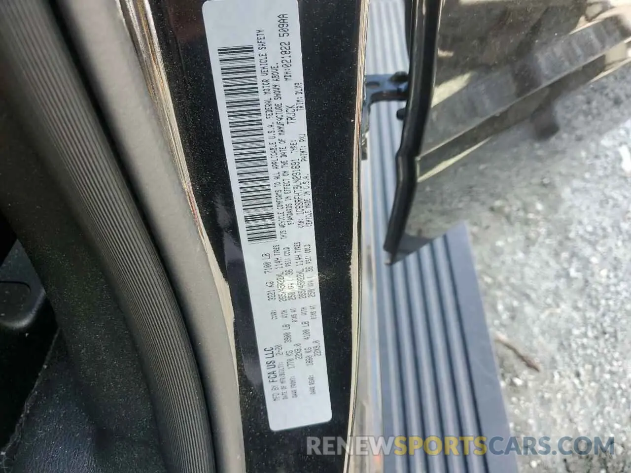 12 Photograph of a damaged car 1C6SRFHT5LN291691 RAM 1500 2020