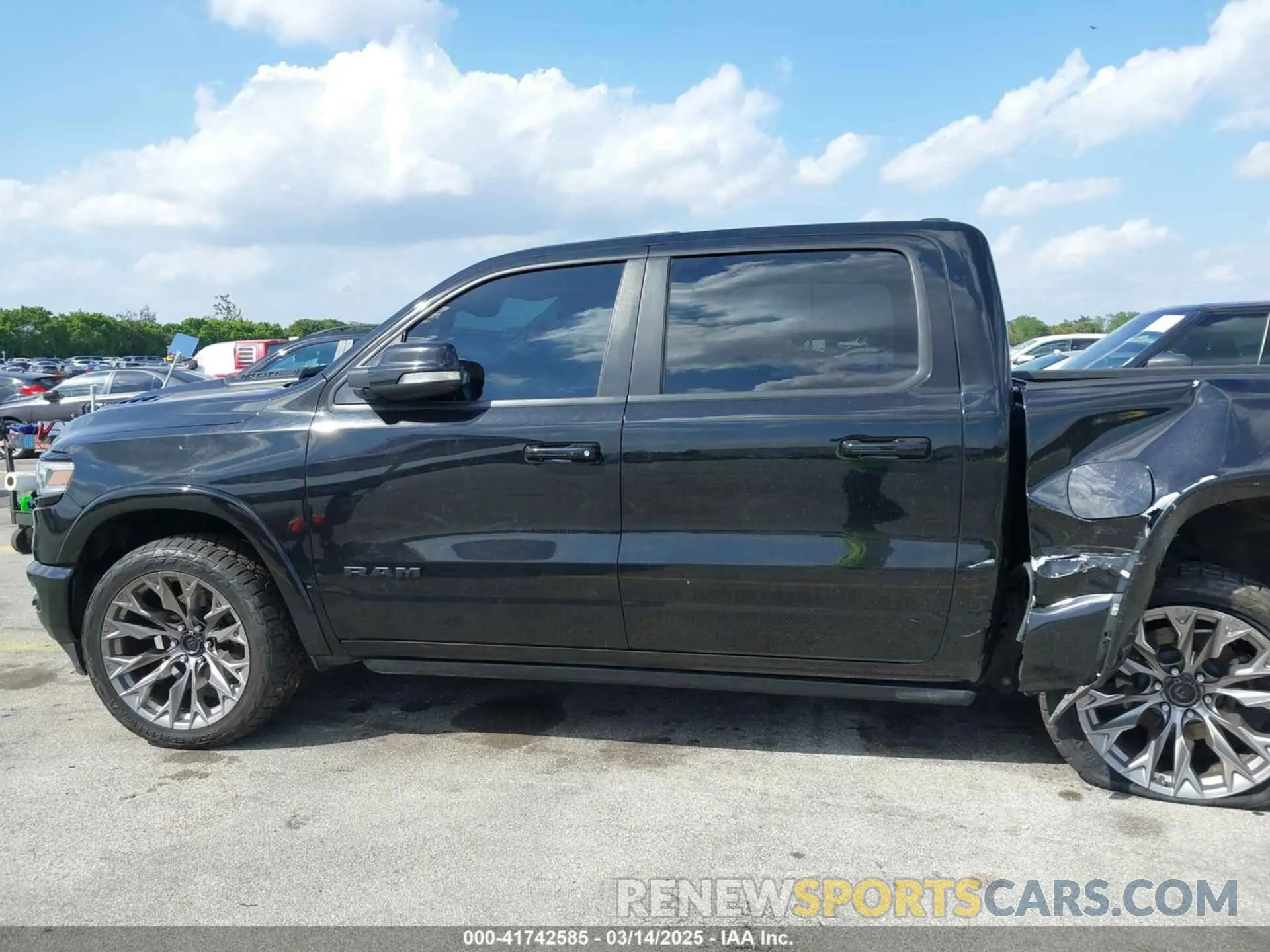 14 Фотография поврежденного автомобиля 1C6SRFHT6LN213906 RAM 1500 2020