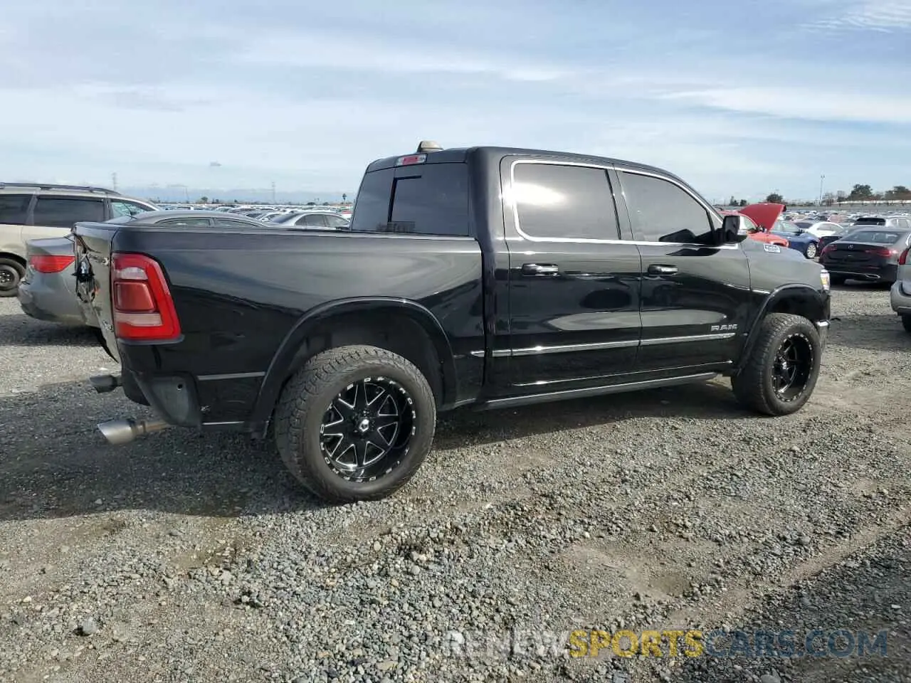 3 Фотография поврежденного автомобиля 1C6SRFHT7LN345976 RAM 1500 2020