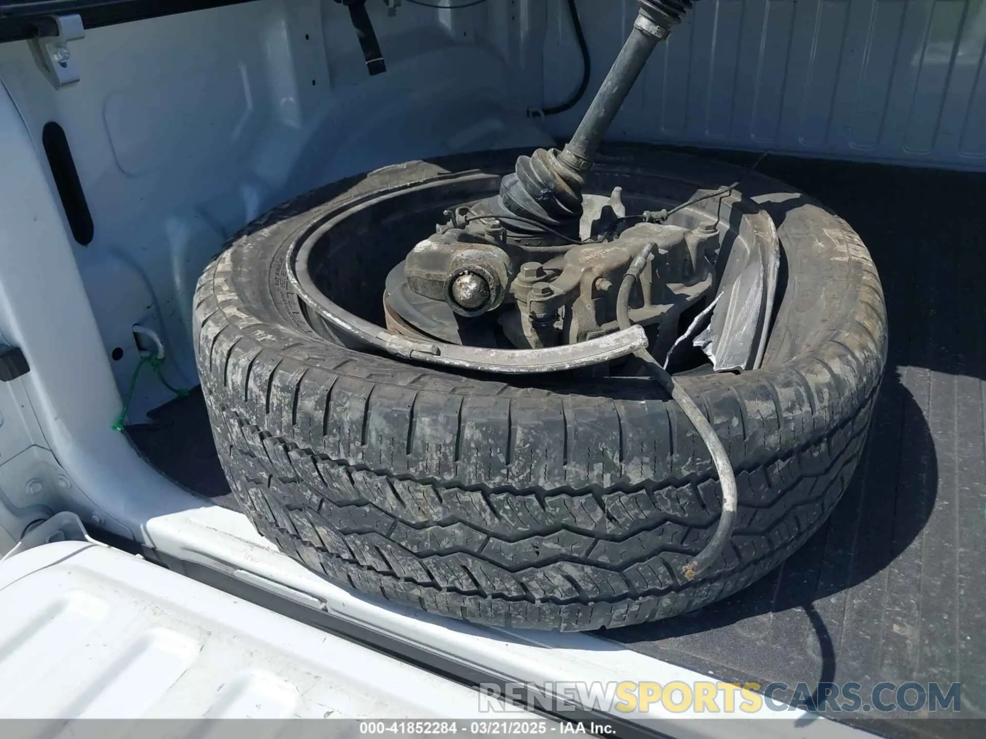 12 Photograph of a damaged car 1C6SRFJT0LN151641 RAM 1500 2020
