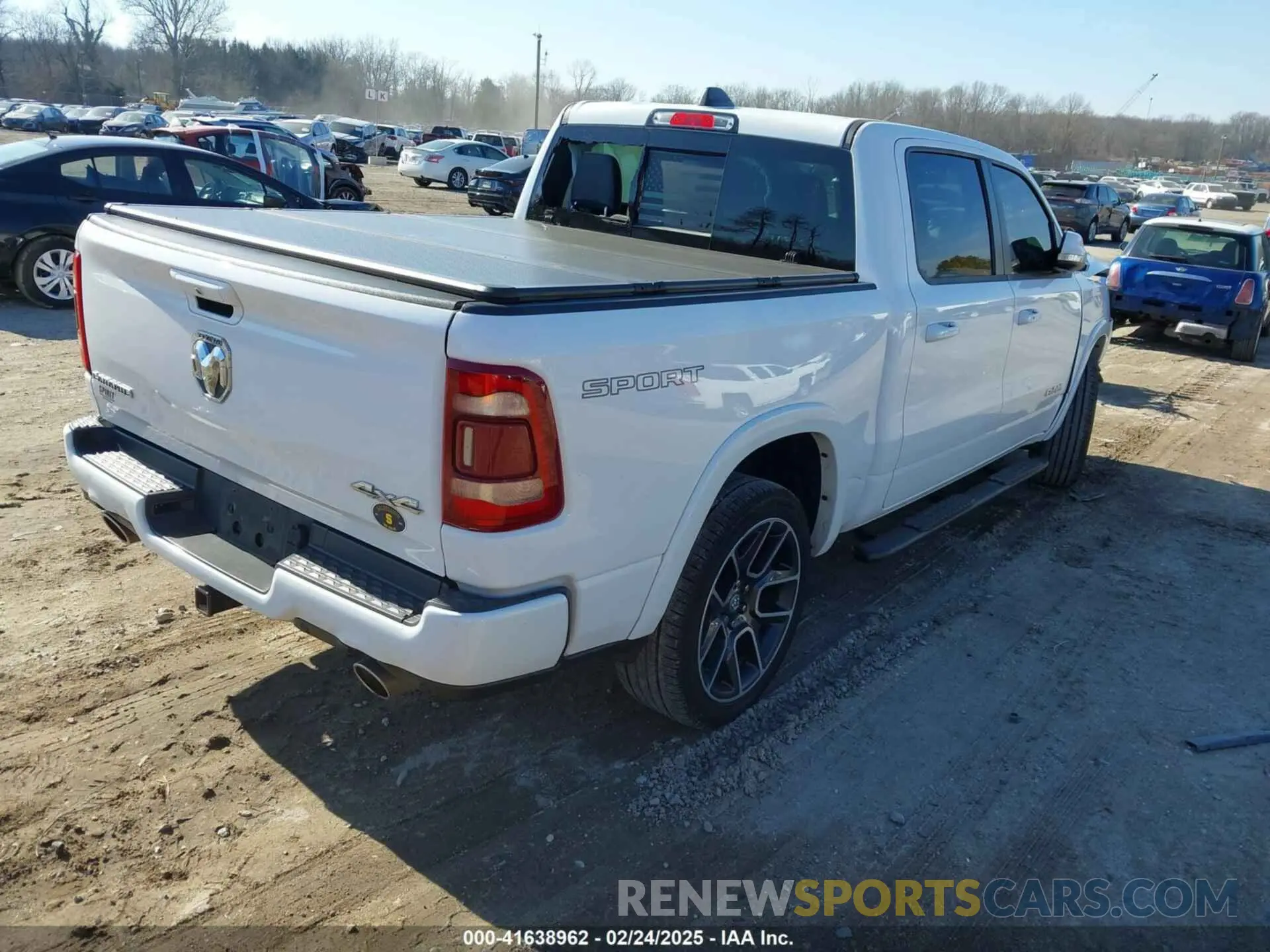 4 Фотография поврежденного автомобиля 1C6SRFJT1LN358412 RAM 1500 2020