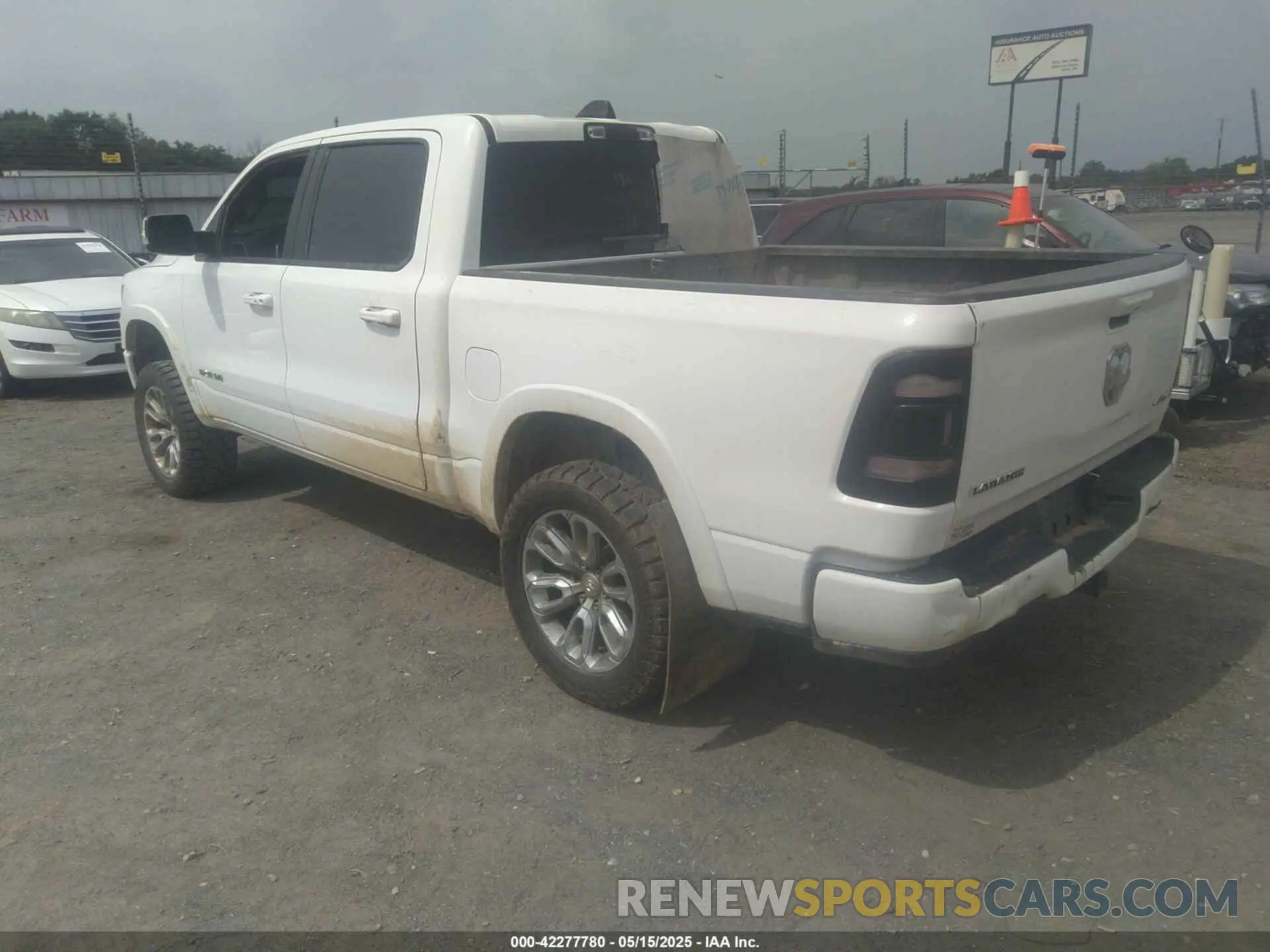 3 Фотография поврежденного автомобиля 1C6SRFJT6LN398405 RAM 1500 2020