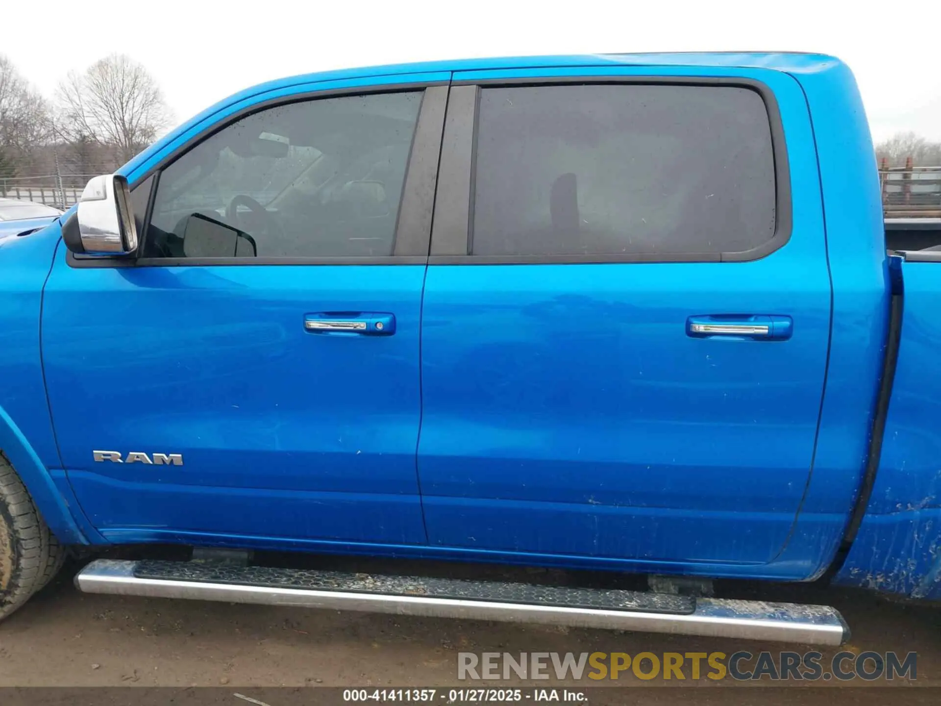 14 Photograph of a damaged car 1C6SRFJT7LN390801 RAM 1500 2020