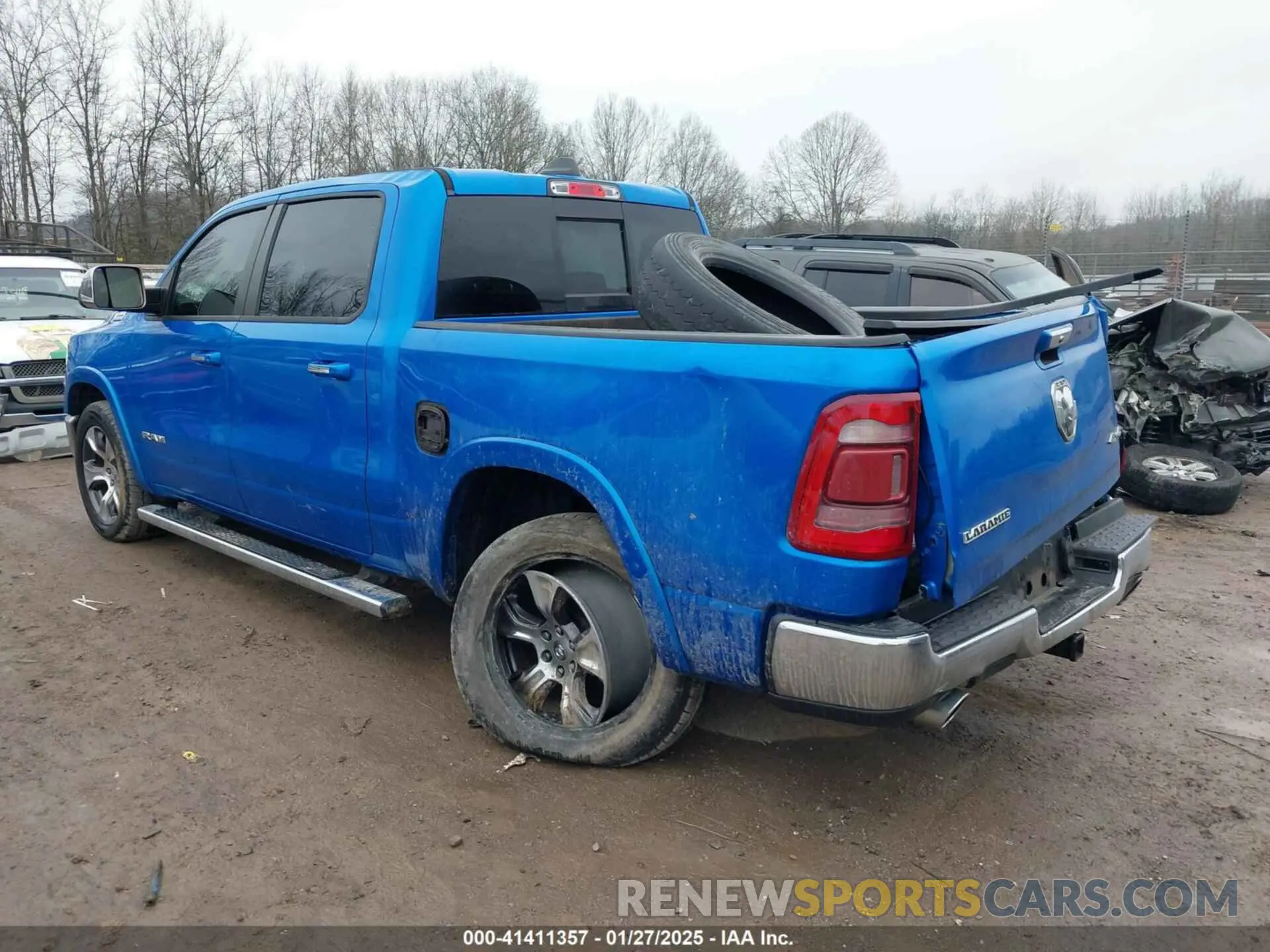 3 Photograph of a damaged car 1C6SRFJT7LN390801 RAM 1500 2020