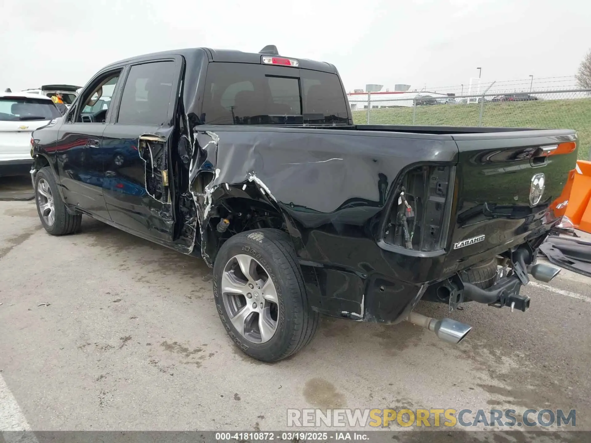 3 Фотография поврежденного автомобиля 1C6SRFJT8LN419772 RAM 1500 2020