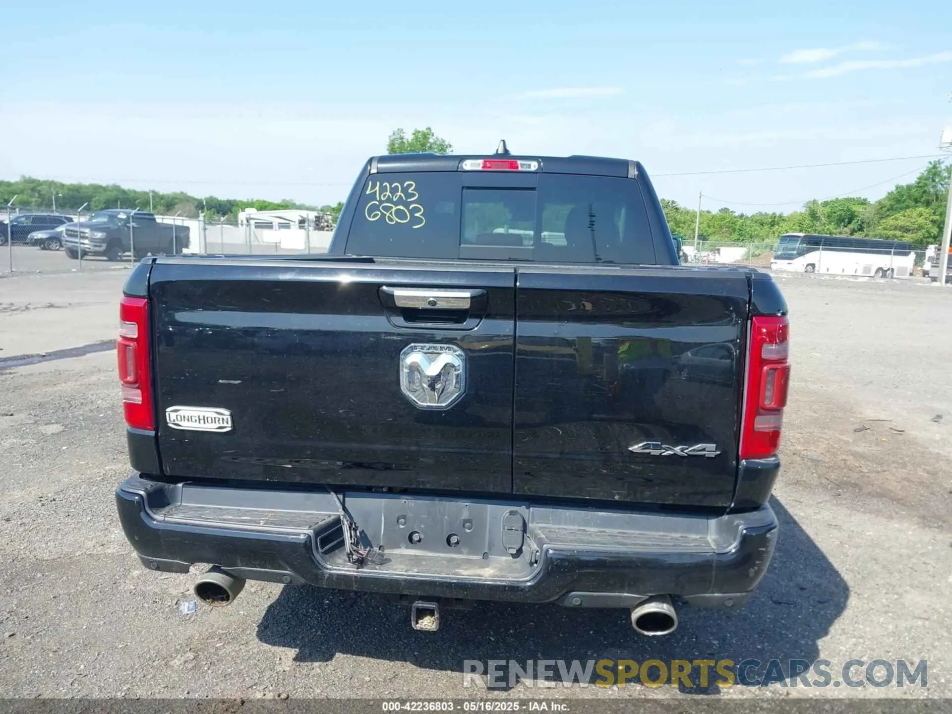 16 Photograph of a damaged car 1C6SRFKT5LN117418 RAM 1500 2020