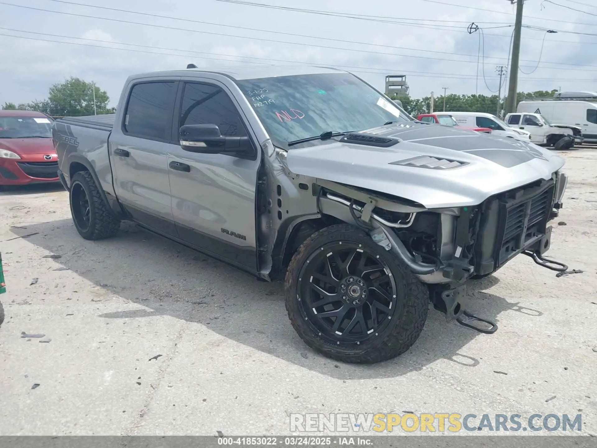 1 Фотография поврежденного автомобиля 1C6SRFLT3LN142719 RAM 1500 2020