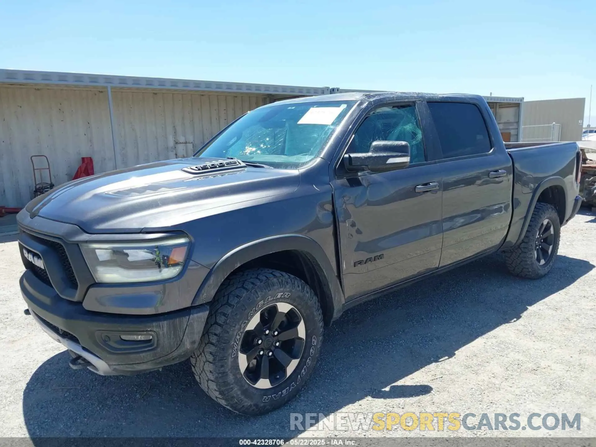 2 Фотография поврежденного автомобиля 1C6SRFLT4LN216035 RAM 1500 2020