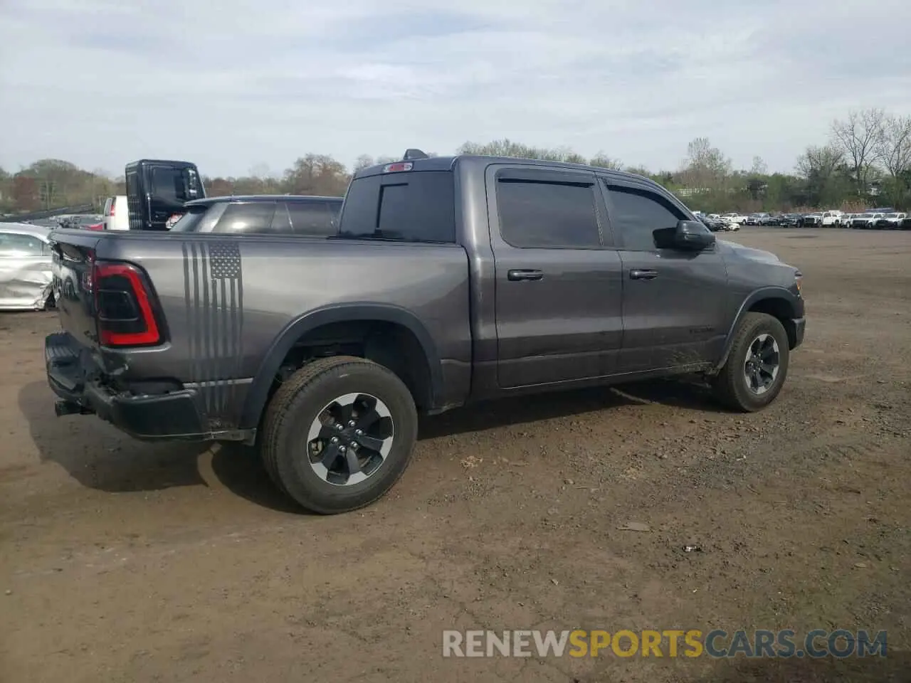 3 Photograph of a damaged car 1C6SRFLT5LN154225 RAM 1500 2020