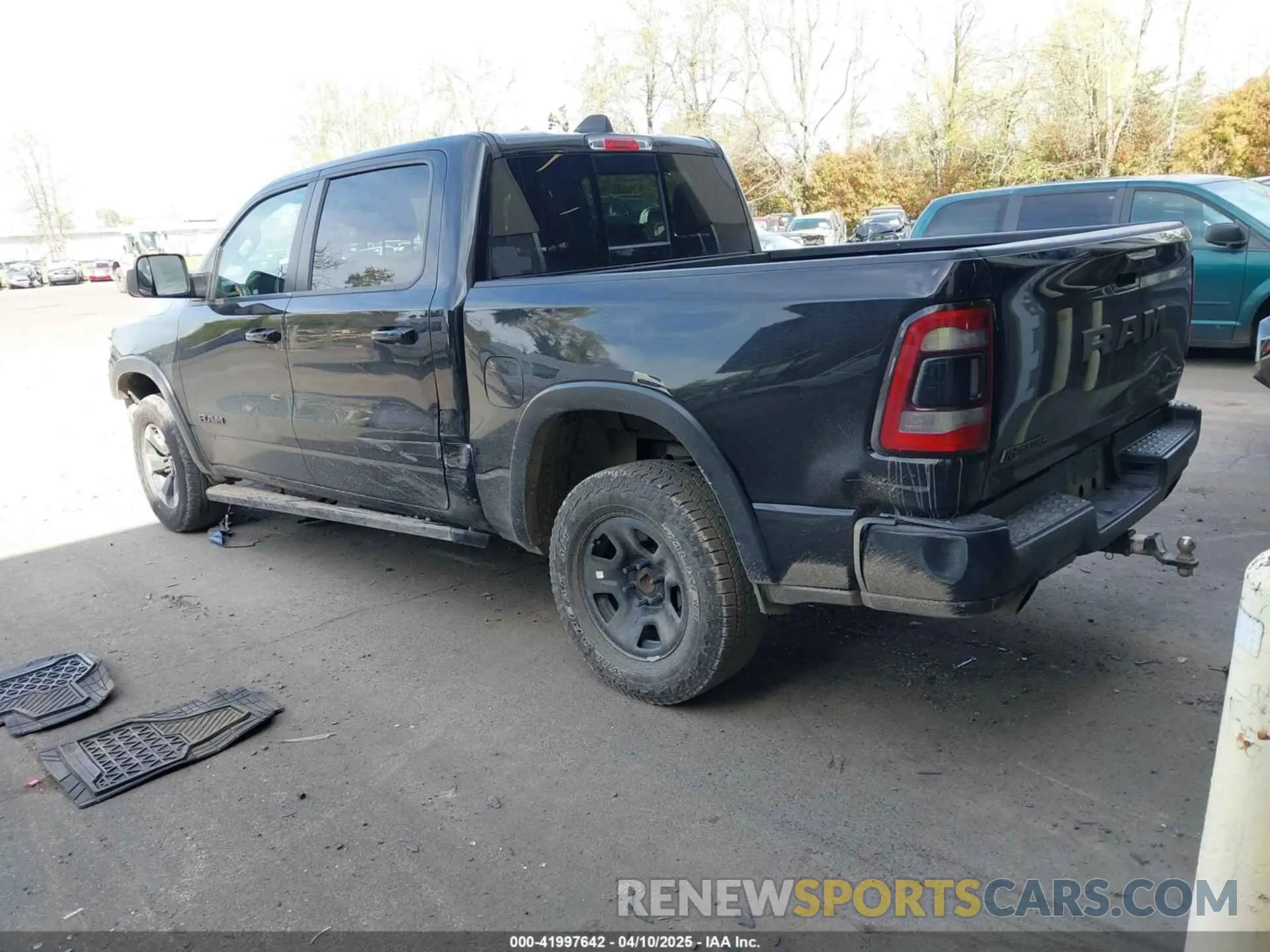 3 Фотография поврежденного автомобиля 1C6SRFLT5LN199102 RAM 1500 2020