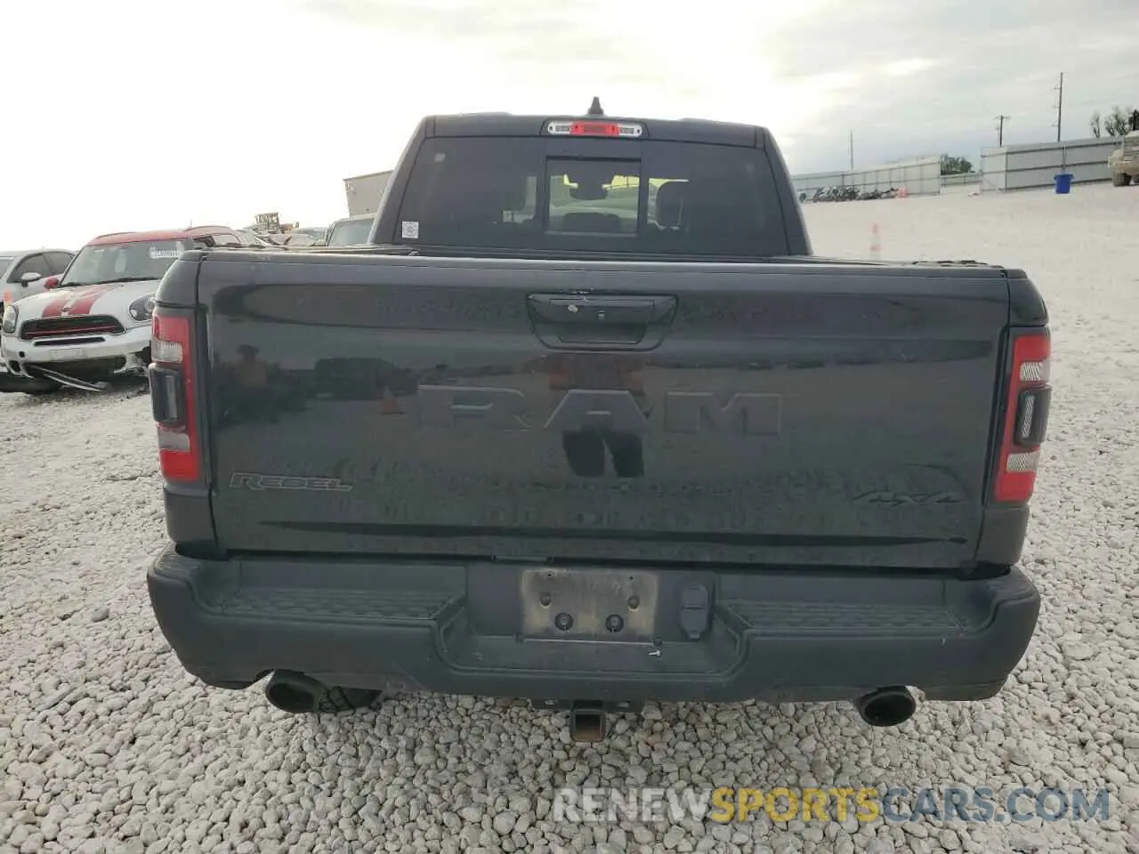 6 Photograph of a damaged car 1C6SRFLT7LN218944 RAM 1500 2020
