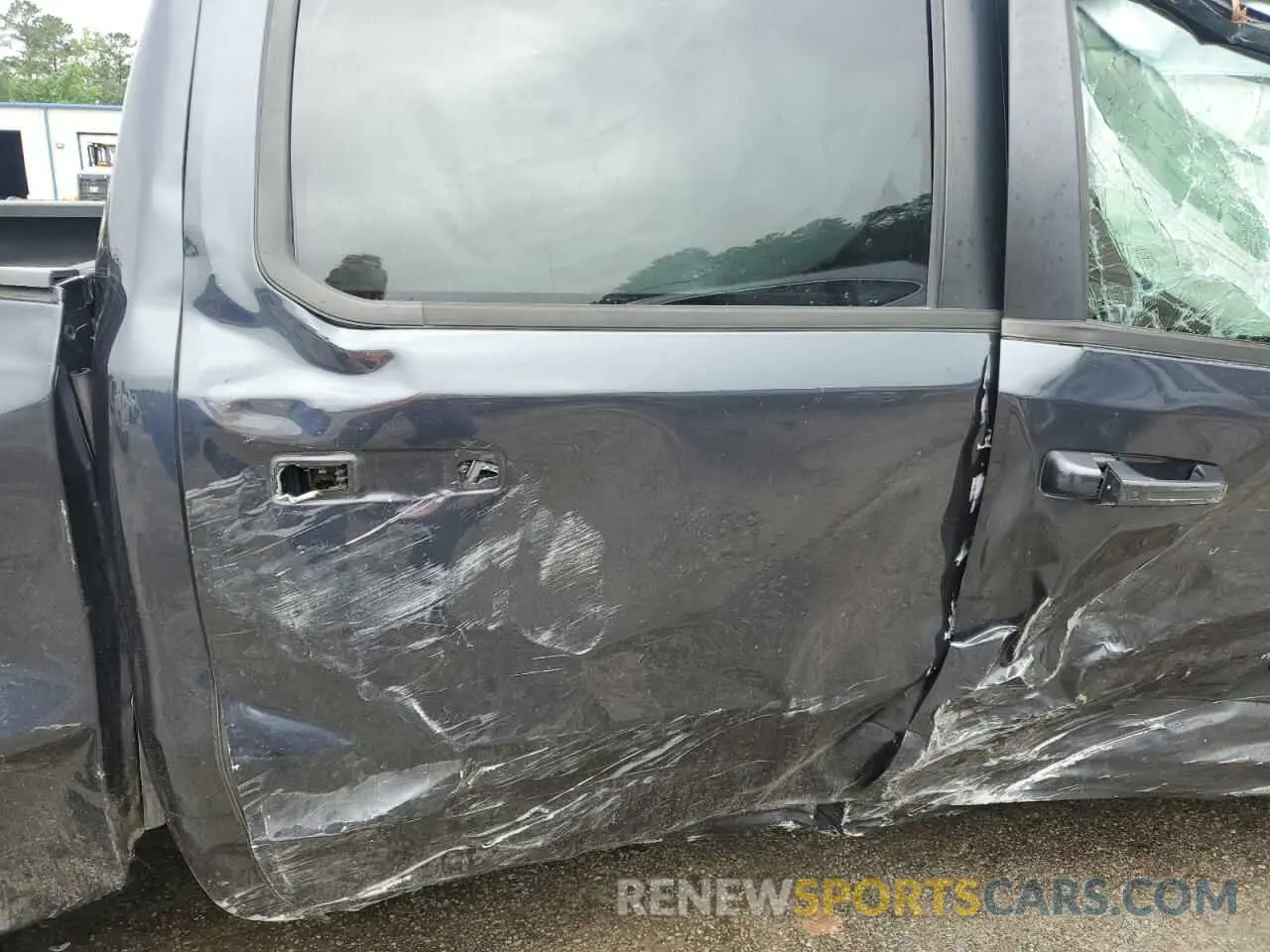 10 Photograph of a damaged car 1C6SRFLT9LN243523 RAM 1500 2020