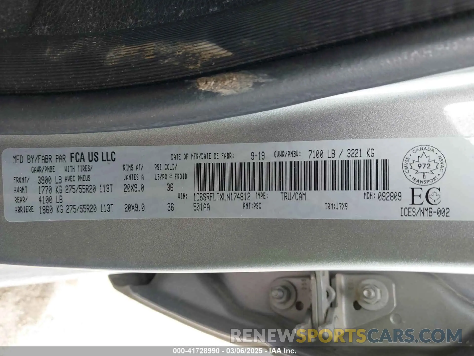 9 Photograph of a damaged car 1C6SRFLTXLN174812 RAM 1500 2020